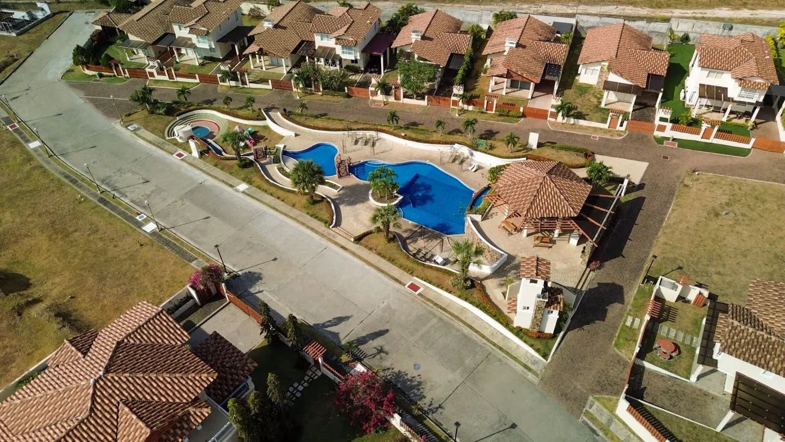 2-Bedroom Ocean View Condo Just a Short Walk from the Beach R-0265 - Image 28