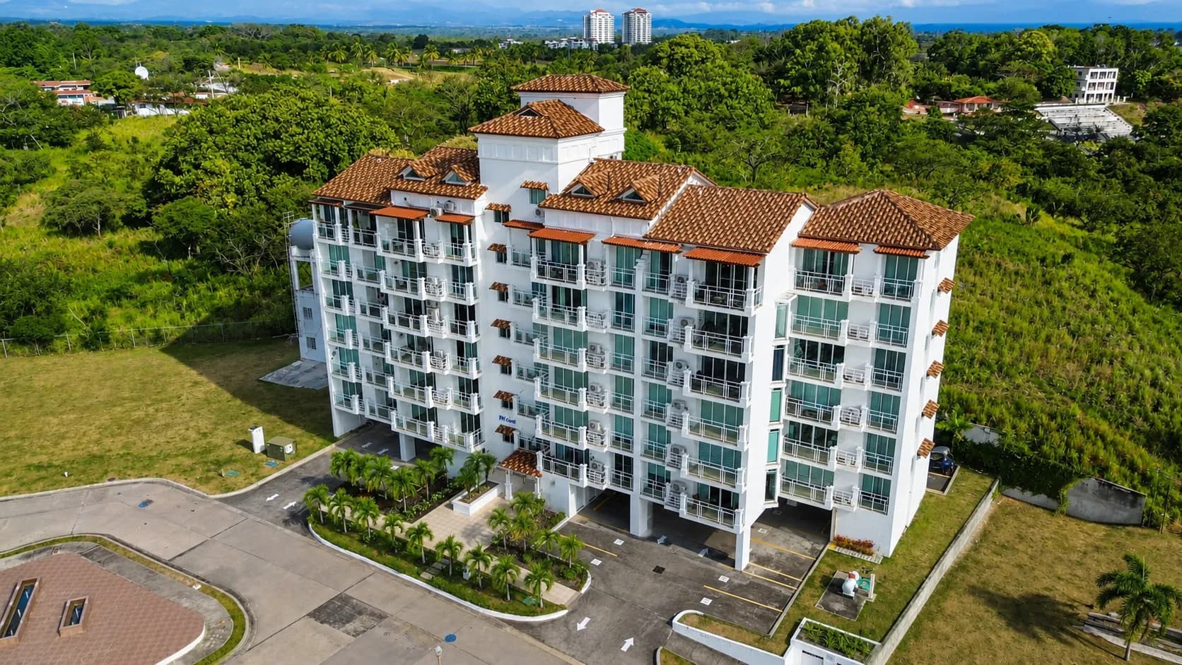2-Bedroom Ocean View Condo Just a Short Walk from the Beach R-0265 - Image 20