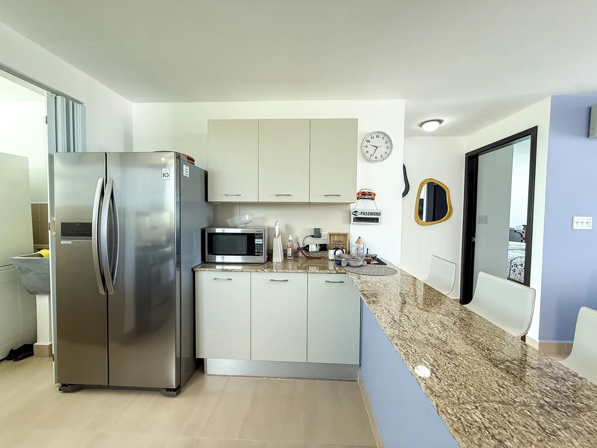 2-Bedroom Ocean View Condo Just a Short Walk from the Beach R-0265 - Image 7