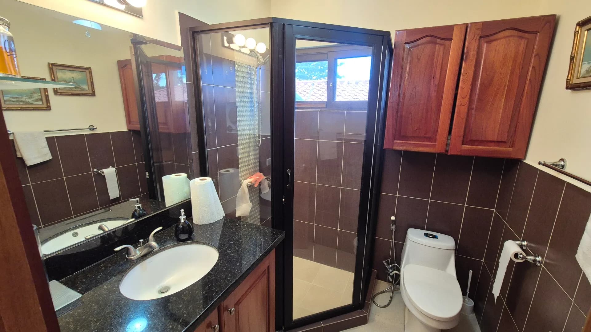 Spacious 3-Bedroom Home with Expansive Backyard Oasis Near Coronado P-0038 - Image 30