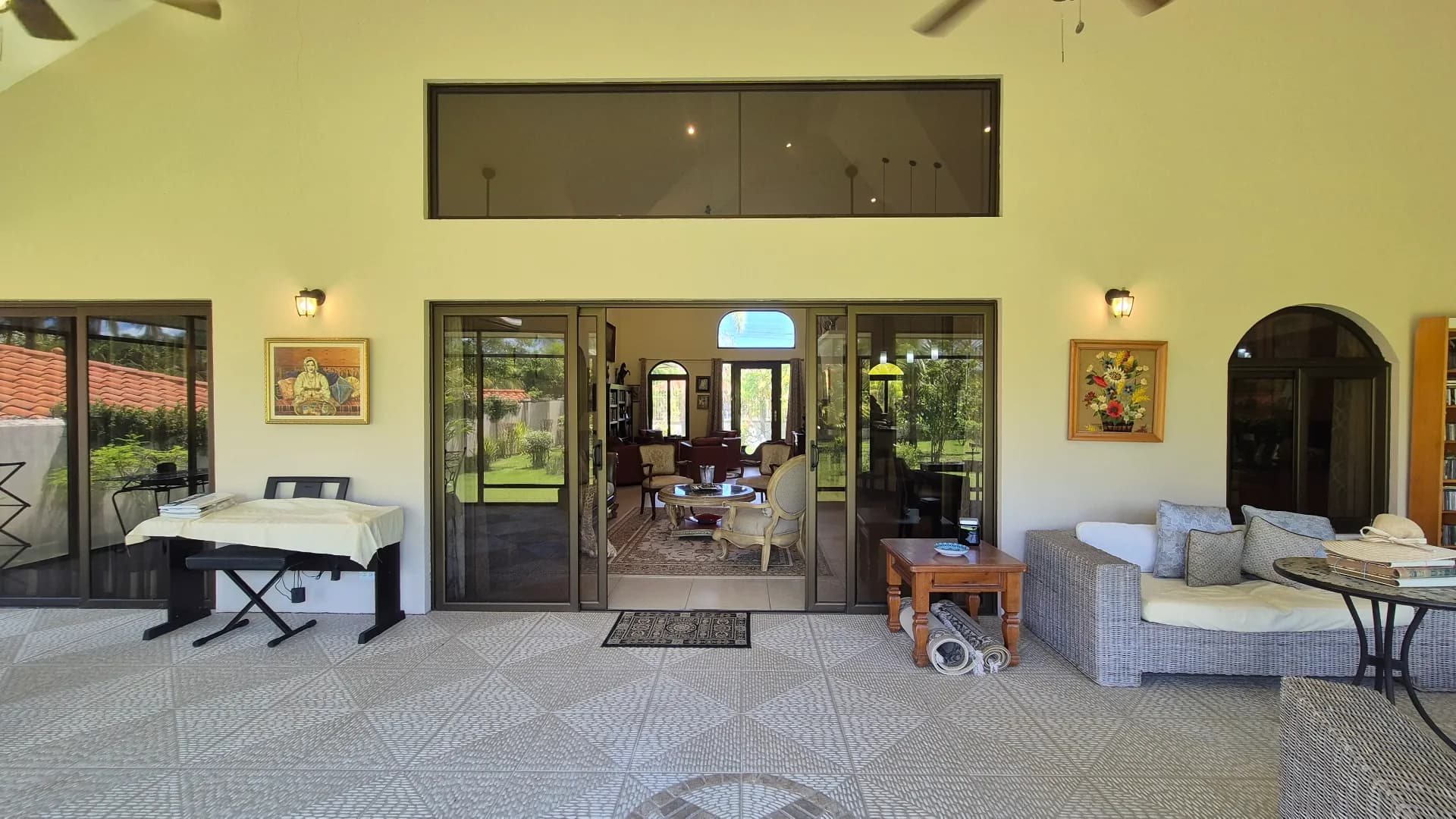 Spacious 3-Bedroom Home with Expansive Backyard Oasis Near Coronado P-0038 - Image 51