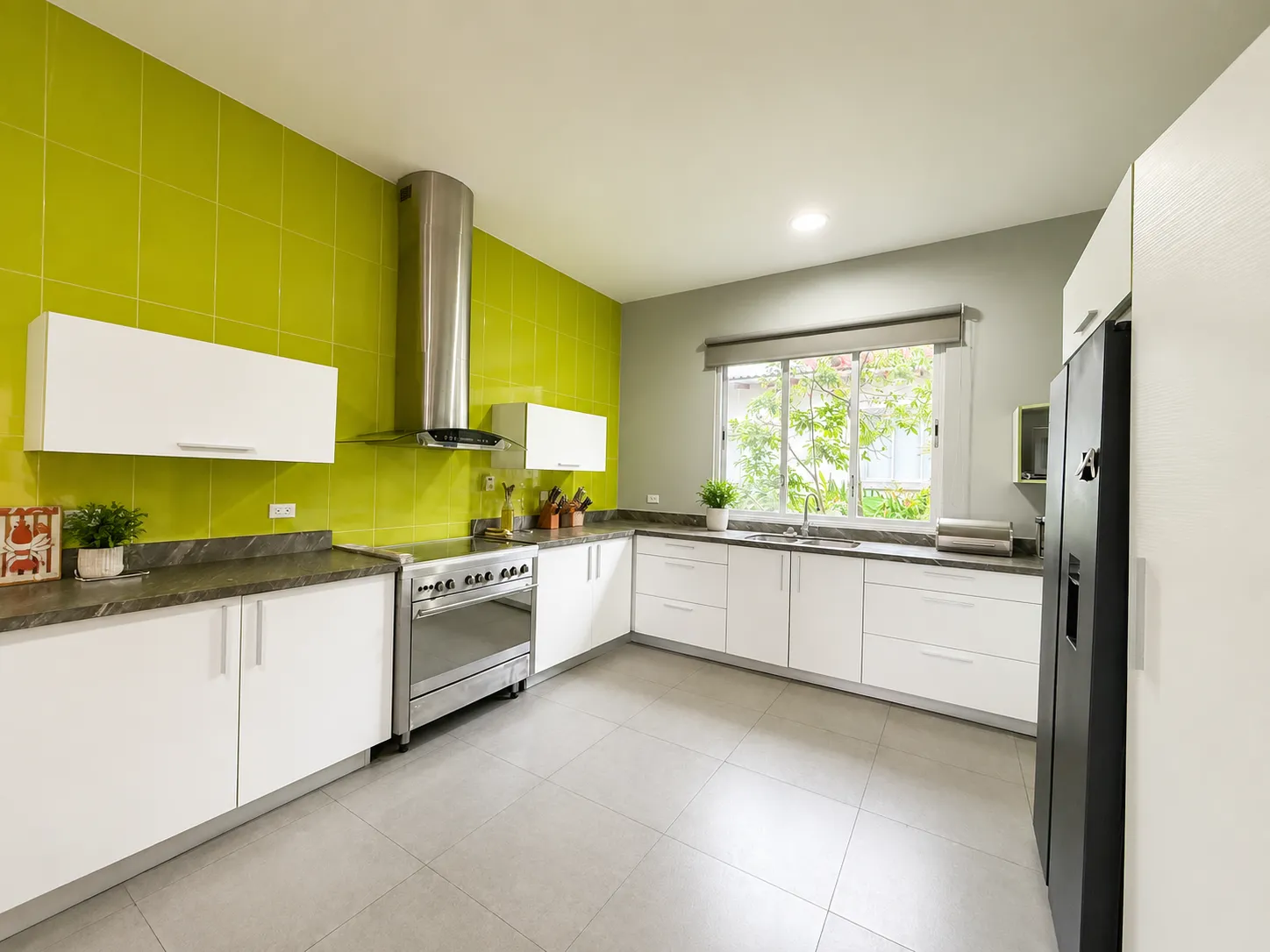 Modern Open-Concept 3 Bedroom Home in a Tropical Setting R-0055 - Image 6