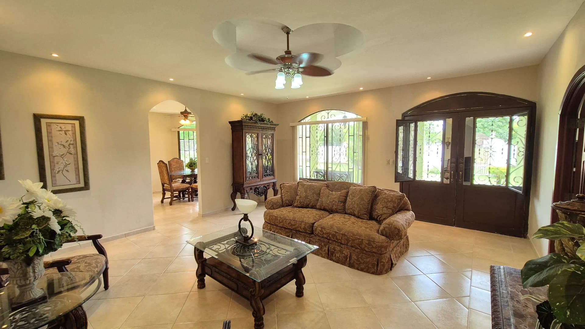 Spacious 4-Bedroom House close to the beach in Santa Clara. R-0516 - Image 12