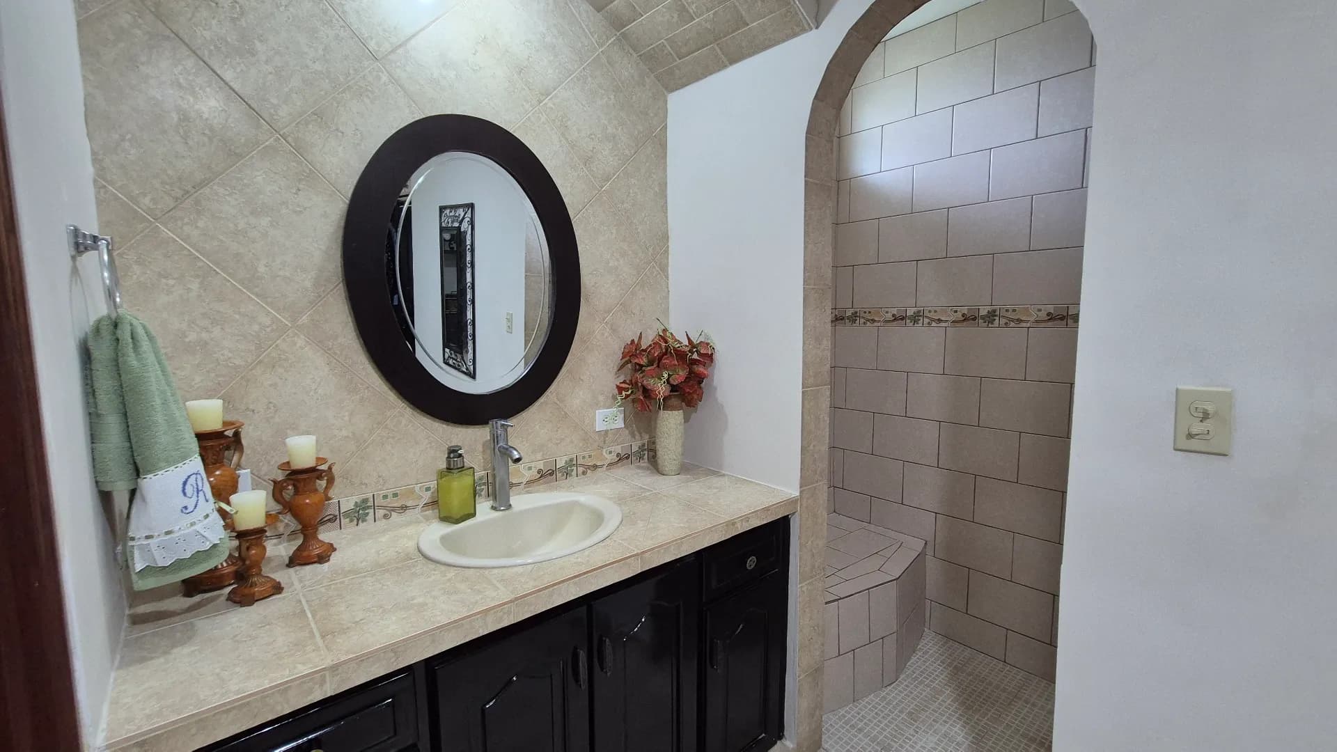 Spacious 4-Bedroom House close to the beach in Santa Clara. R-0516 - Image 18