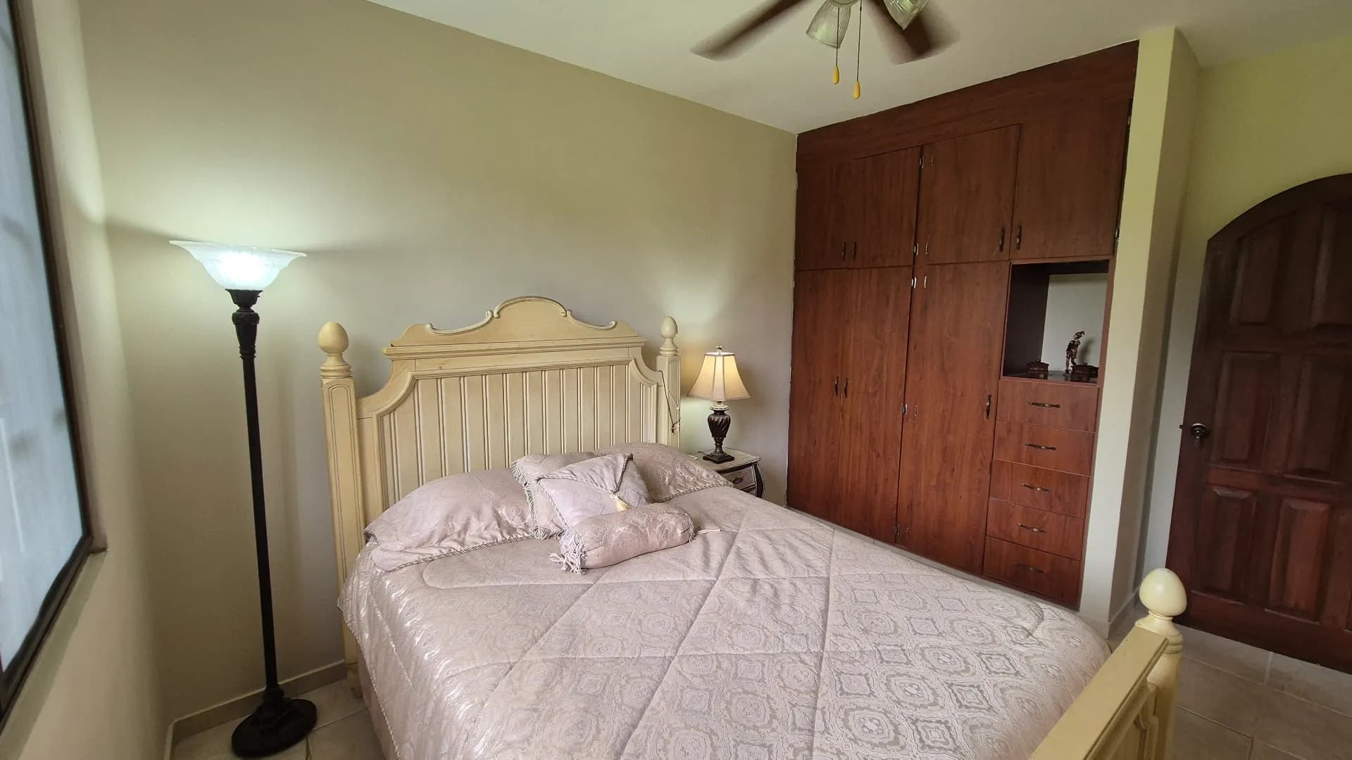 Spacious 4-Bedroom House close to the beach in Santa Clara. R-0516 - Image 24