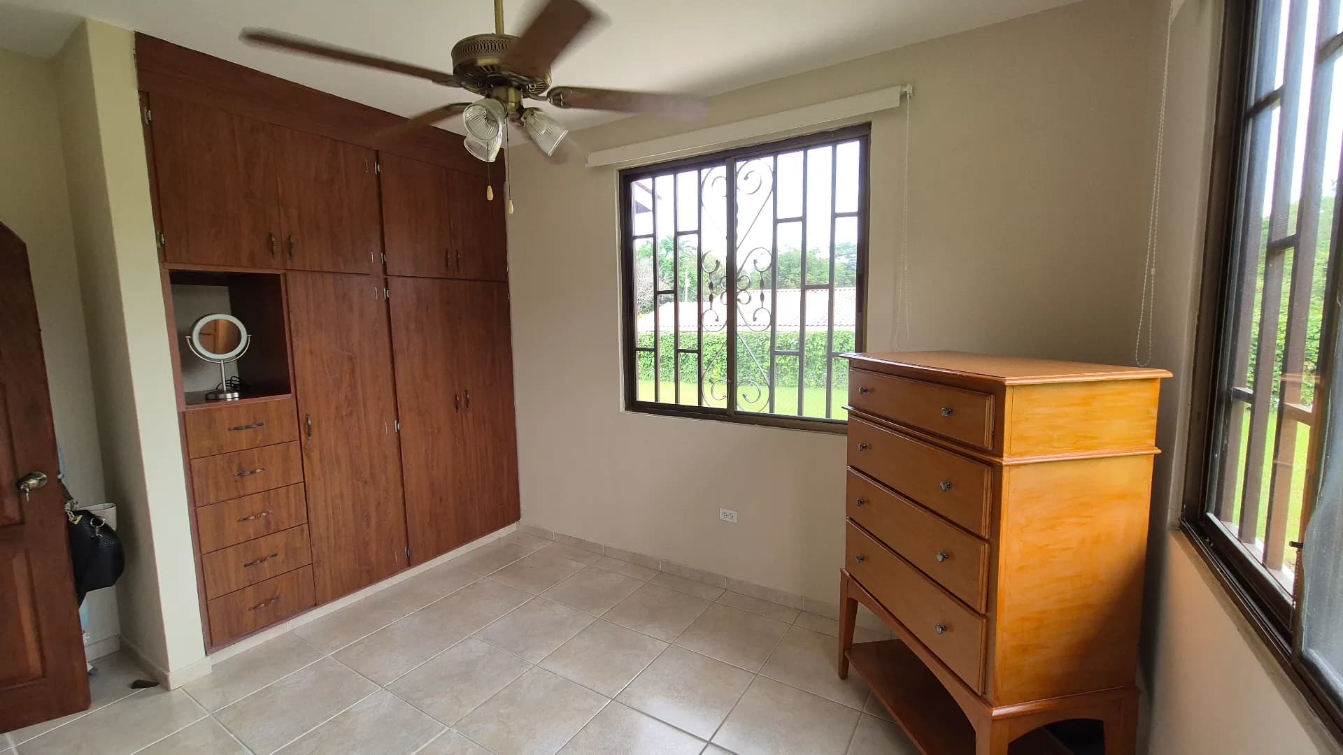 Spacious 4-Bedroom House close to the beach in Santa Clara. R-0516 - Image 26
