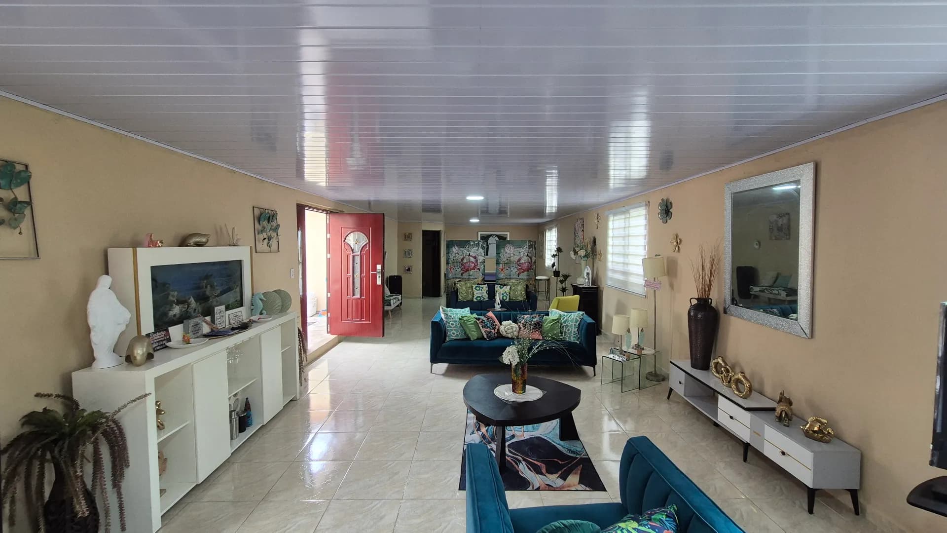 Income Property Opportunity in Gorgona – Spacious Home with Pool and 6 Bedrooms P-0060 - Image 15