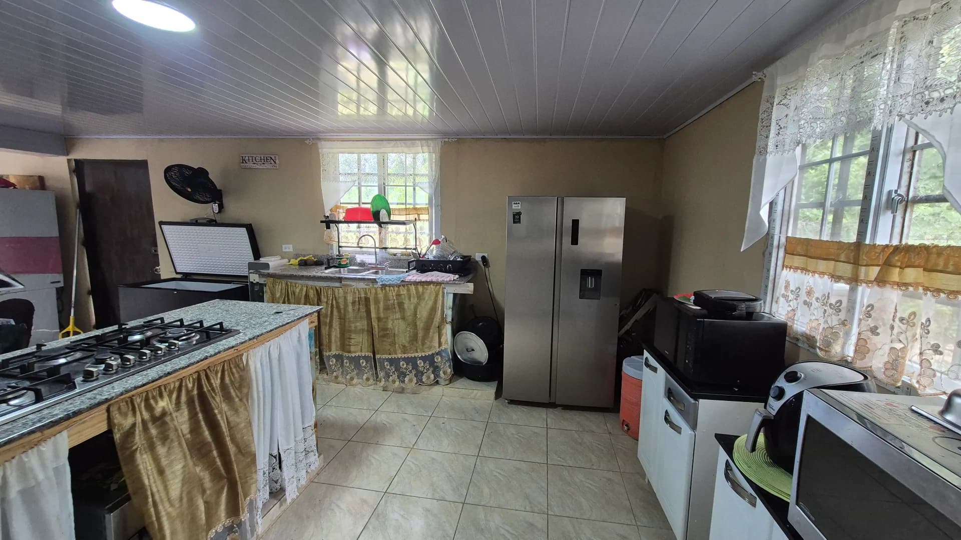 Income Property Opportunity in Gorgona – Spacious Home with Pool and 6 Bedrooms P-0060 - Image 19