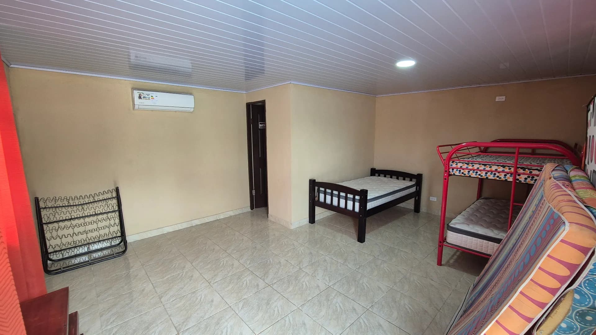 Income Property Opportunity in Gorgona – Spacious Home with Pool and 6 Bedrooms P-0060 - Image 24