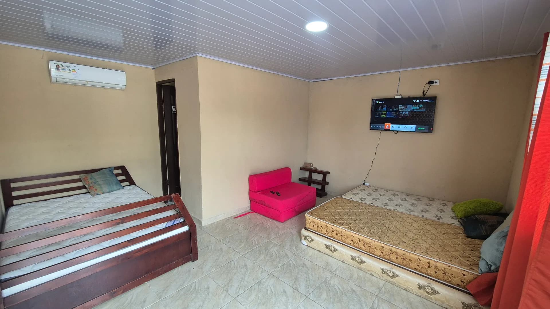 Income Property Opportunity in Gorgona – Spacious Home with Pool and 6 Bedrooms P-0060 - Image 26