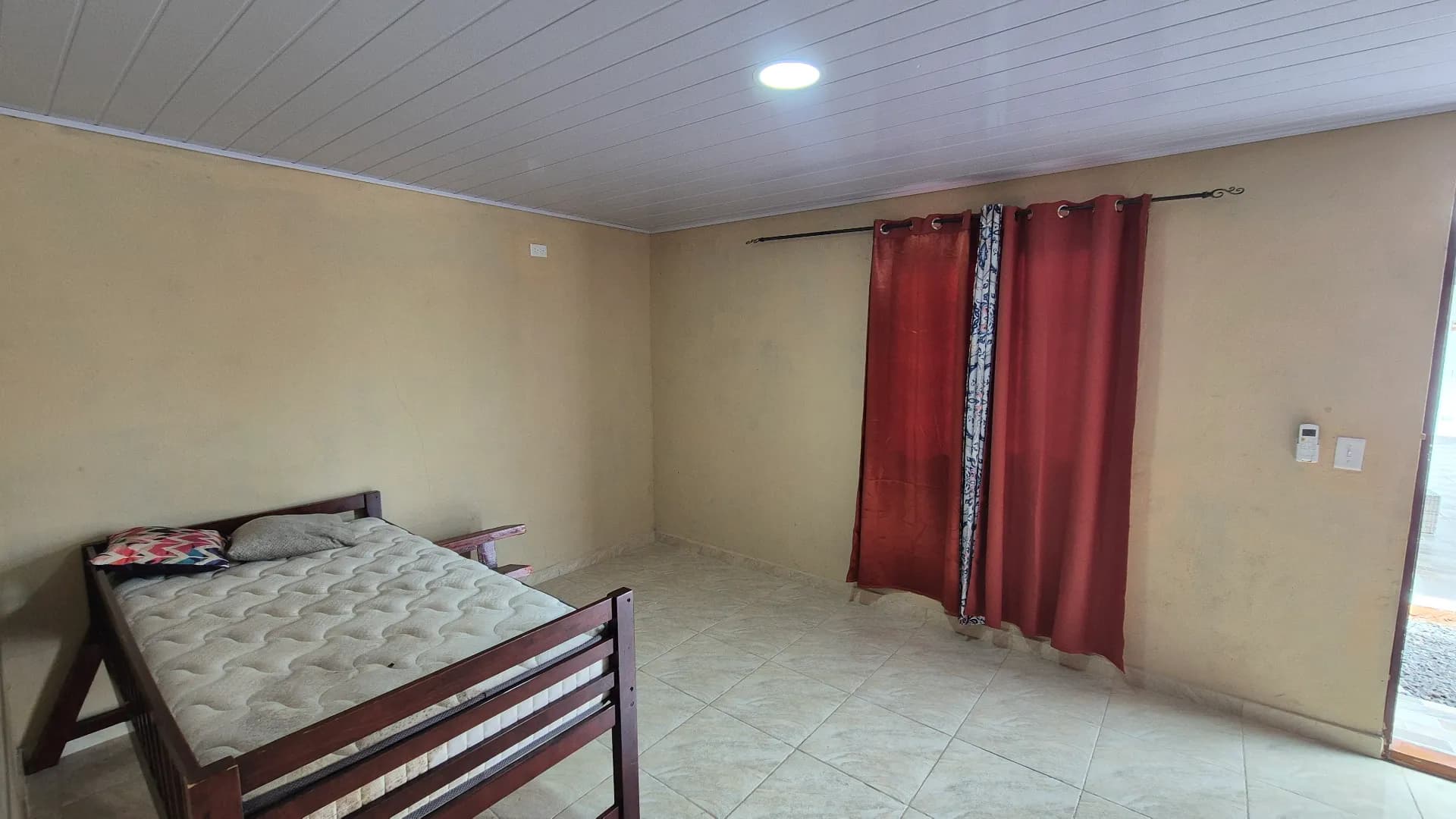 Income Property Opportunity in Gorgona – Spacious Home with Pool and 6 Bedrooms P-0060 - Image 29