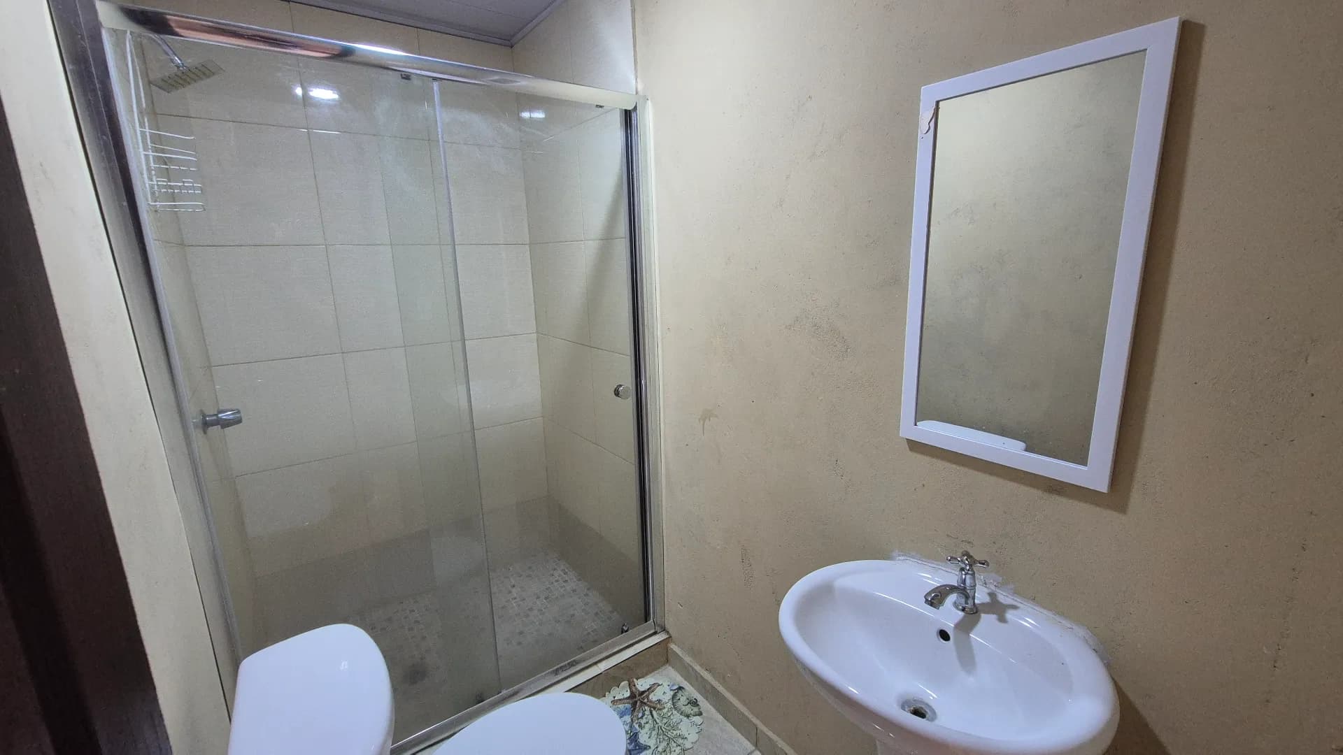Income Property Opportunity in Gorgona – Spacious Home with Pool and 6 Bedrooms P-0060 - Image 30
