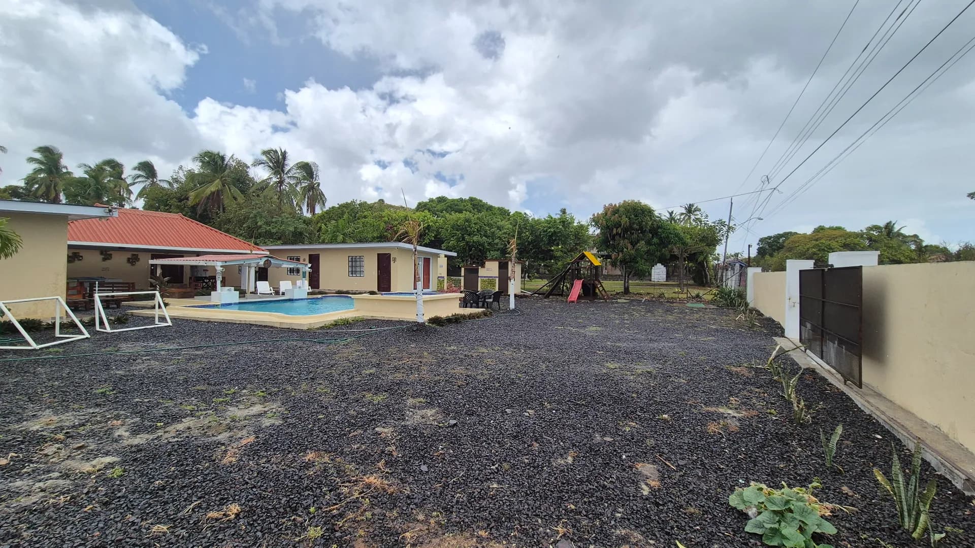 Income Property Opportunity in Gorgona – Spacious Home with Pool and 6 Bedrooms P-0060 - Image 37