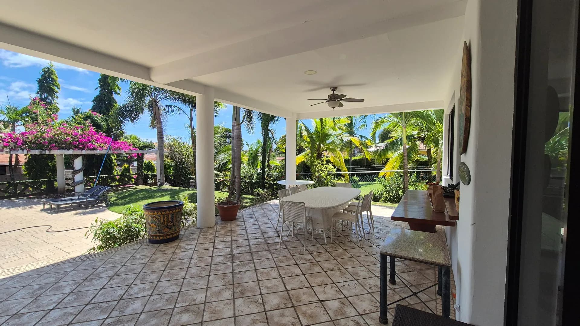 Elegant Two-Story Beachside Residence with 6 Bedrooms in Gated Coronado Community P-0601 - Image 19