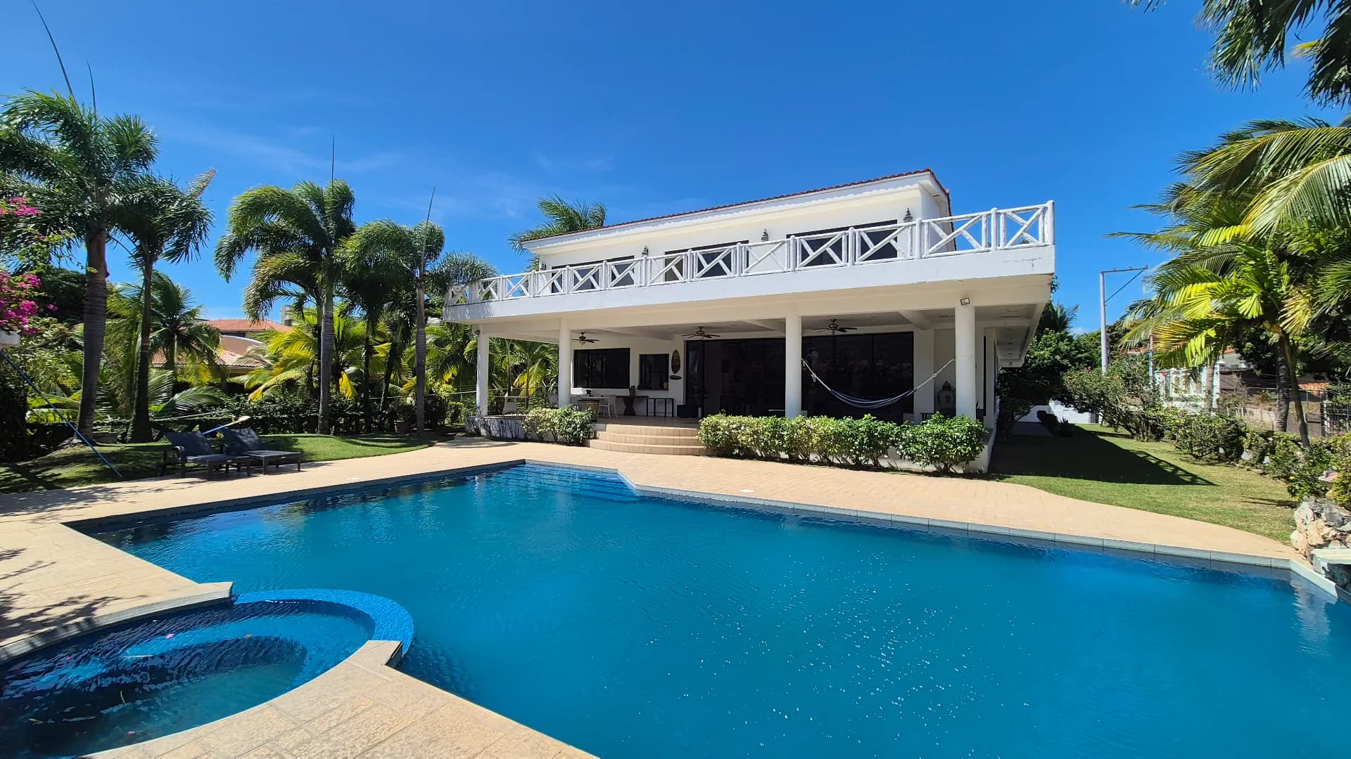 Elegant Two-Story Beachside Residence with 6 Bedrooms in Gated Coronado Community P-0601