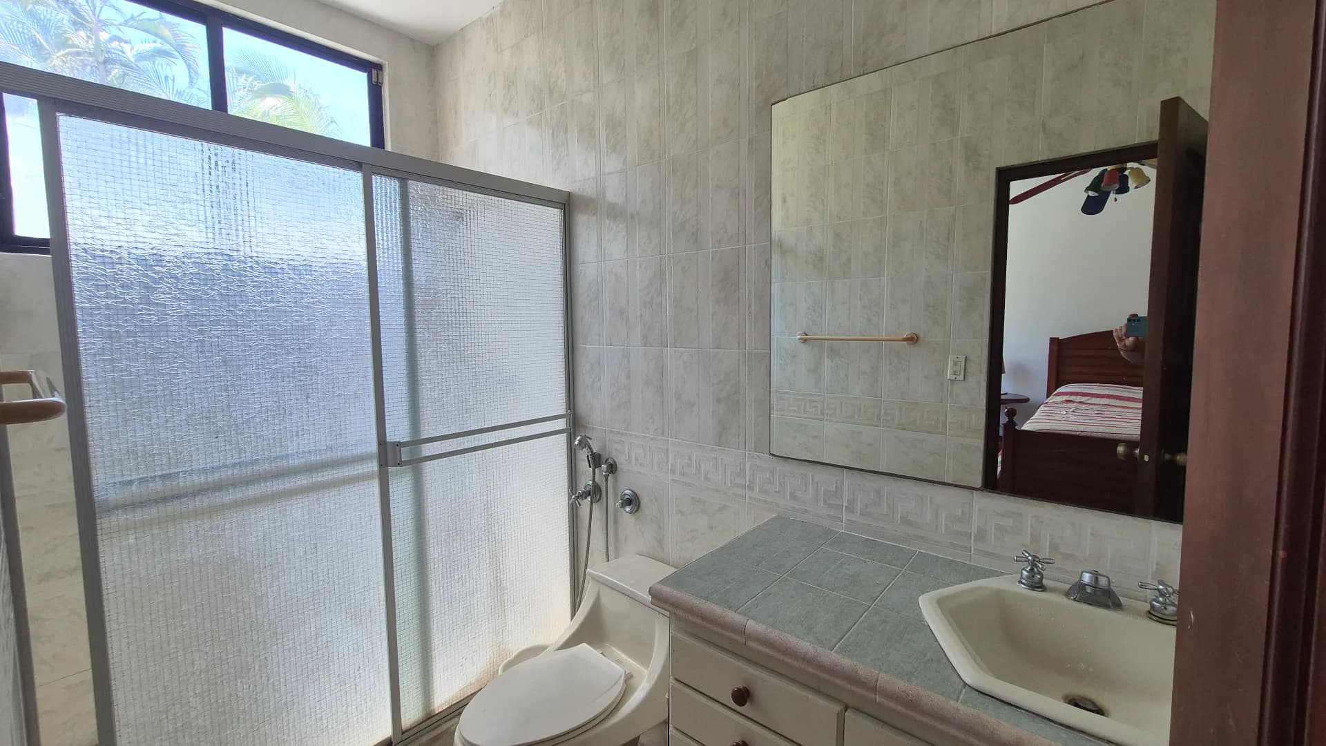 Elegant Two-Story Beachside Residence with 6 Bedrooms in Gated Coronado Community P-0601 - Image 31