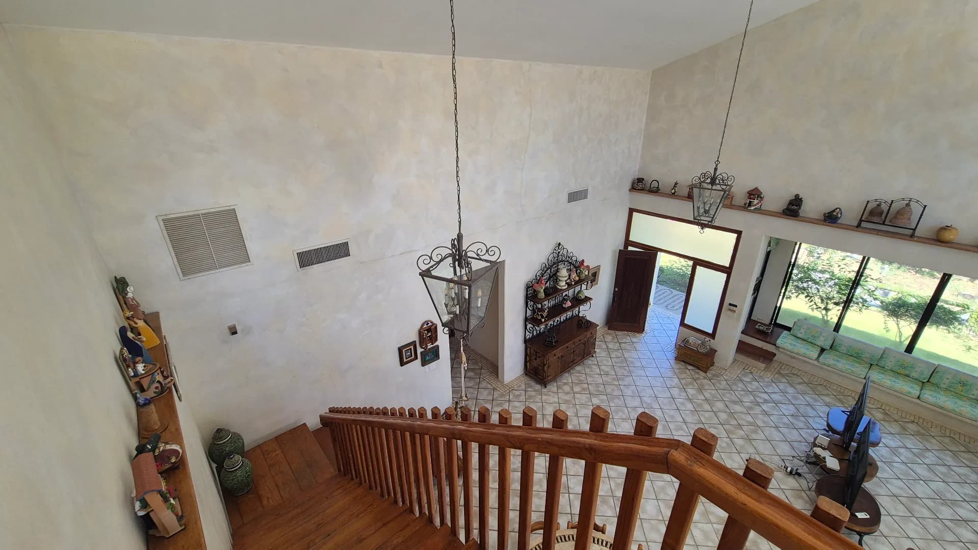 Elegant Two-Story Beachside Residence with 6 Bedrooms in Gated Coronado Community P-0601 - Image 37