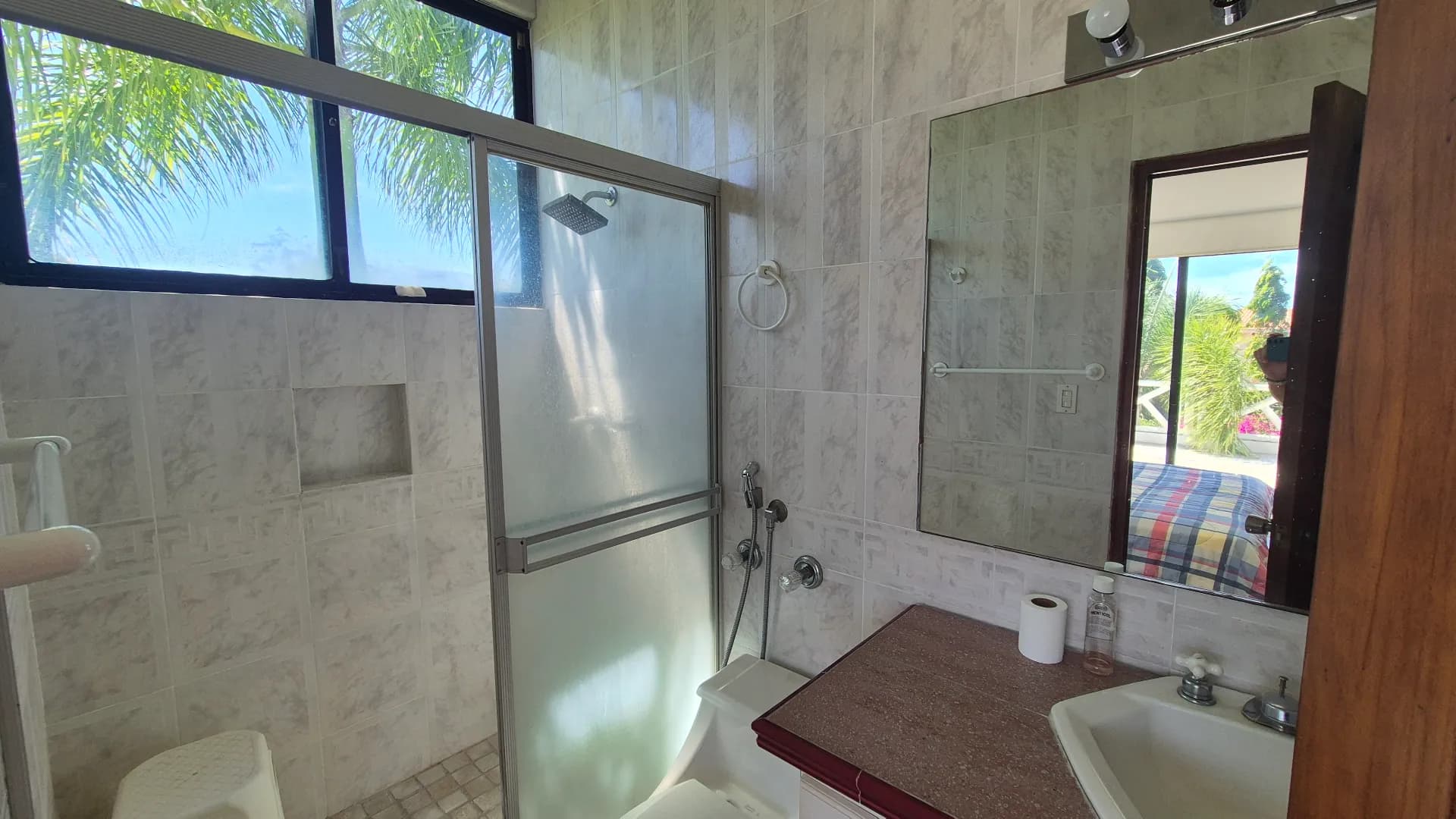 Elegant Two-Story Beachside Residence with 6 Bedrooms in Gated Coronado Community P-0601 - Image 48