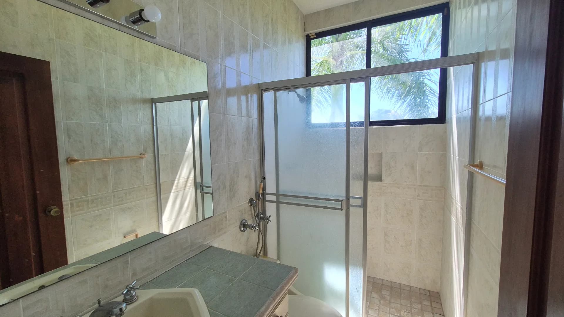 Elegant Two-Story Beachside Residence with 6 Bedrooms in Gated Coronado Community P-0601 - Image 50