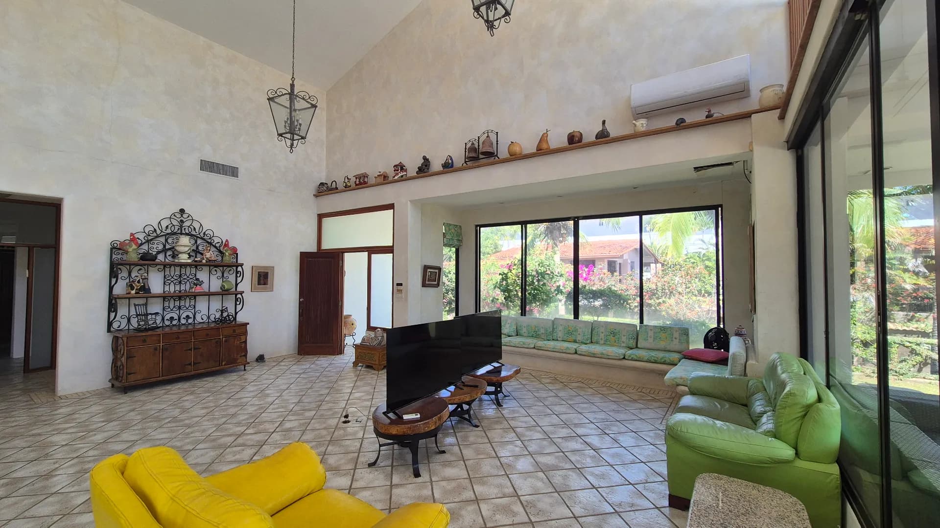 Elegant Two-Story Beachside Residence with 6 Bedrooms in Gated Coronado Community P-0601 - Image 8