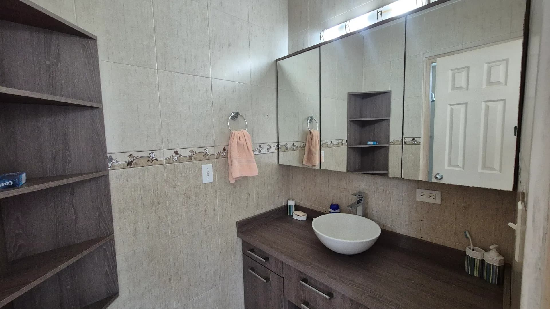 Live Oceanfront: Spacious 3-Bedroom Apartment in Río Hato P-0498 - Image 18