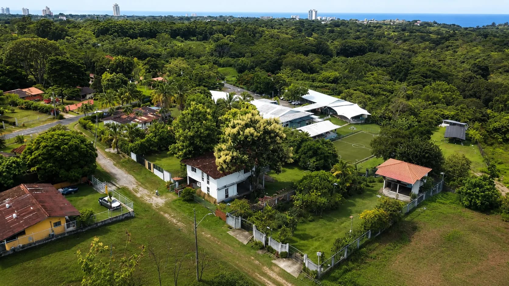 Spacious Two Story Home with Expansion Potential in Coronado Town, Panama R-0056 - Image 3
