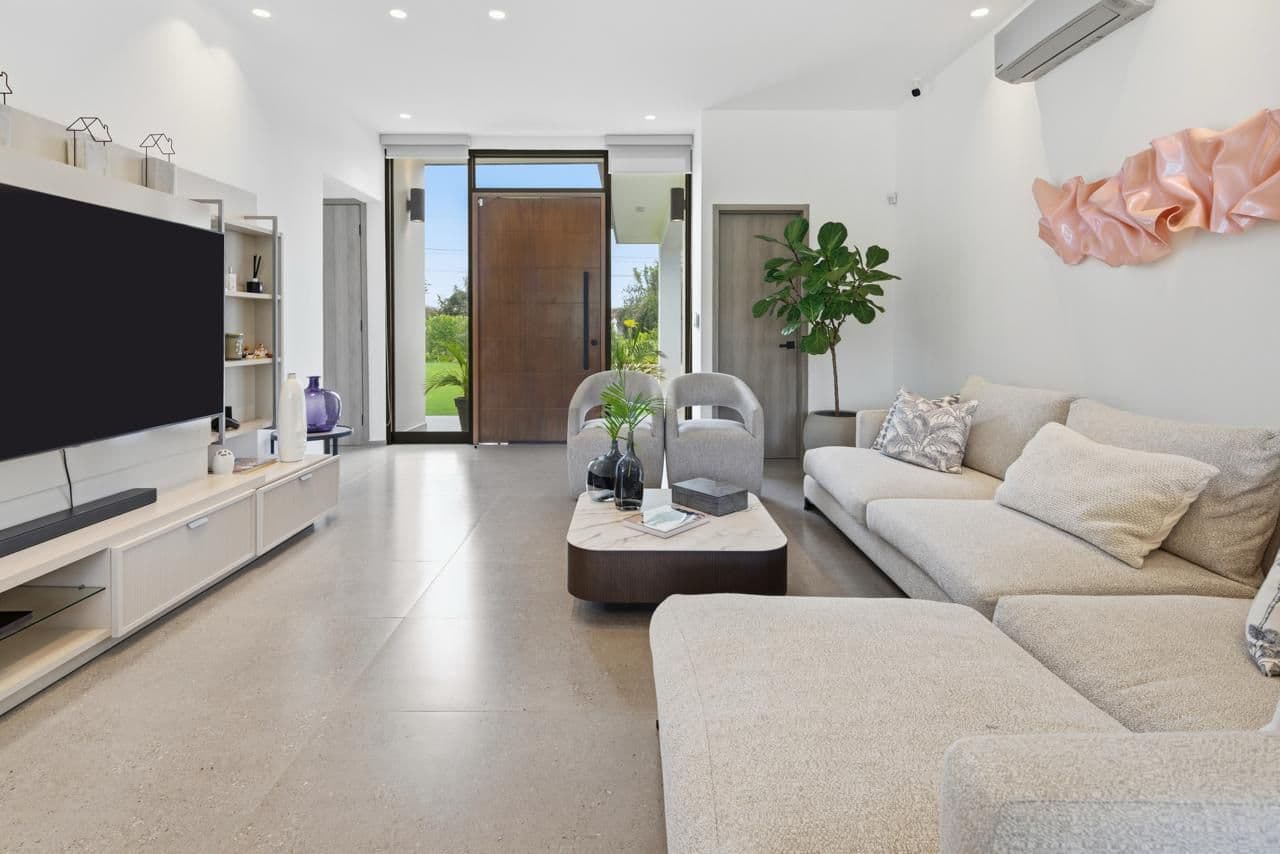Beautiful and Modern Home in Playa Blanca (Río Hato) | Move-In Ready D-0328 - Image 8