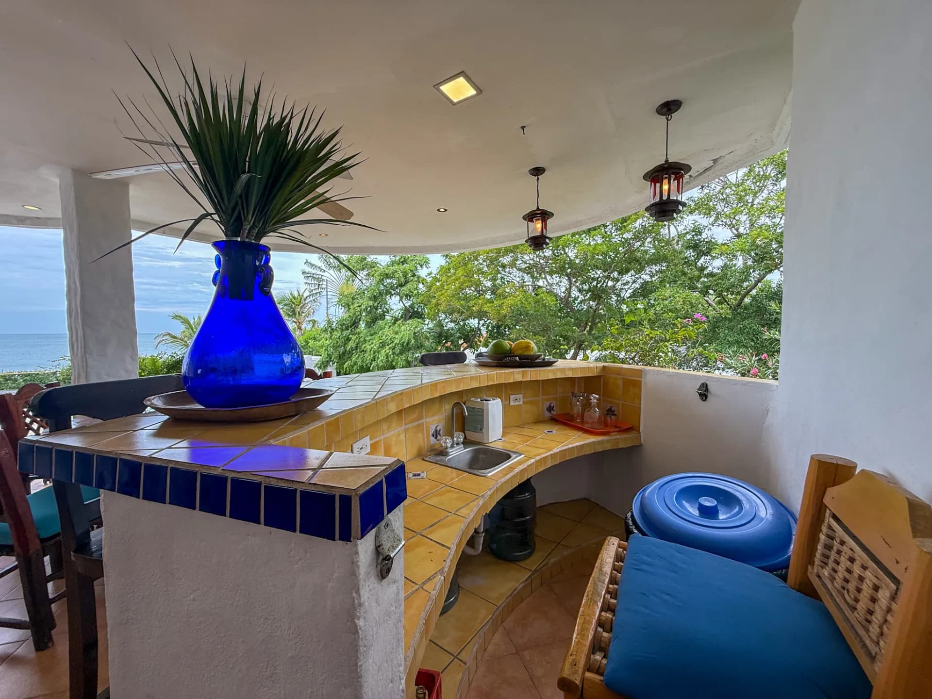 Impressive 5 Bedroom Beachfront Estate in Malibu, Panama R-0013 - Image 16