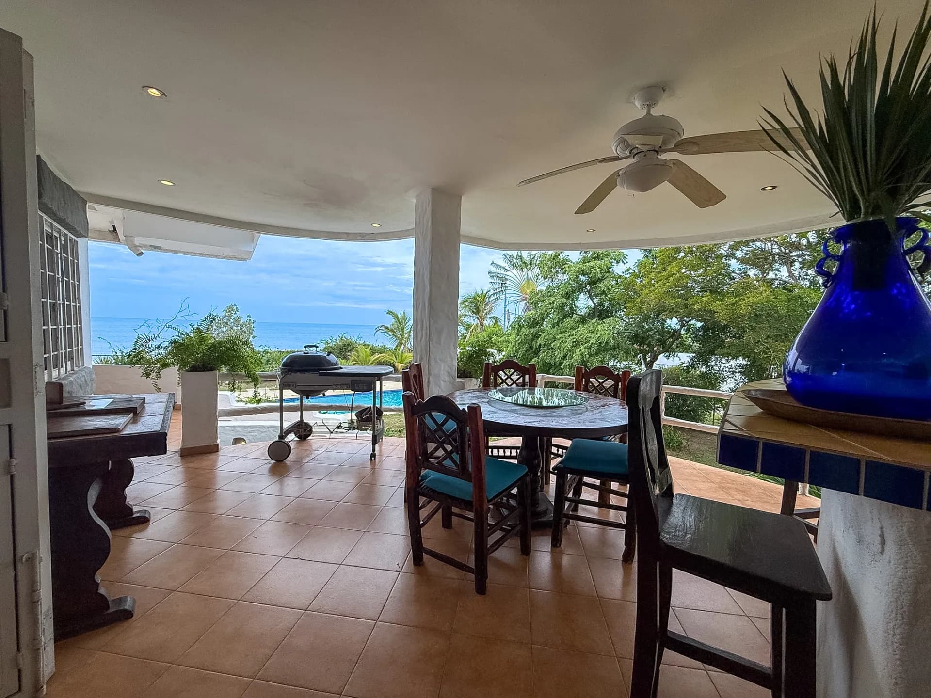 Impressive 5 Bedroom Beachfront Estate in Malibu, Panama R-0013 - Image 17