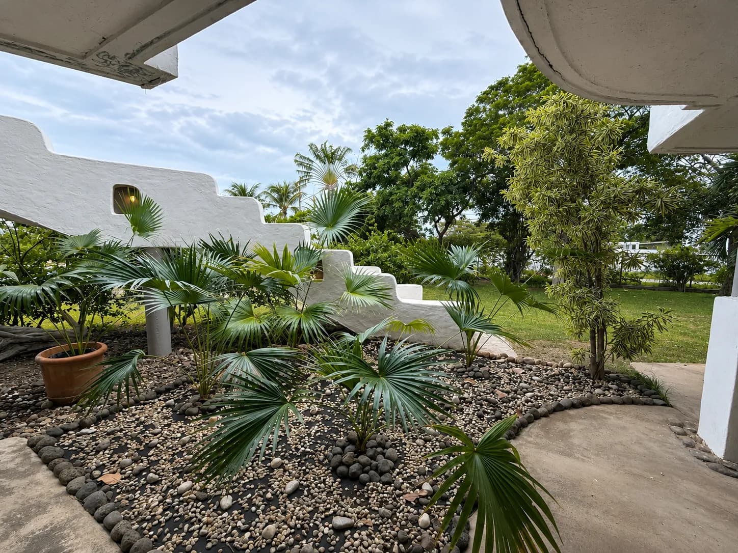 Impressive 5 Bedroom Beachfront Estate in Malibu, Panama R-0013 - Image 45