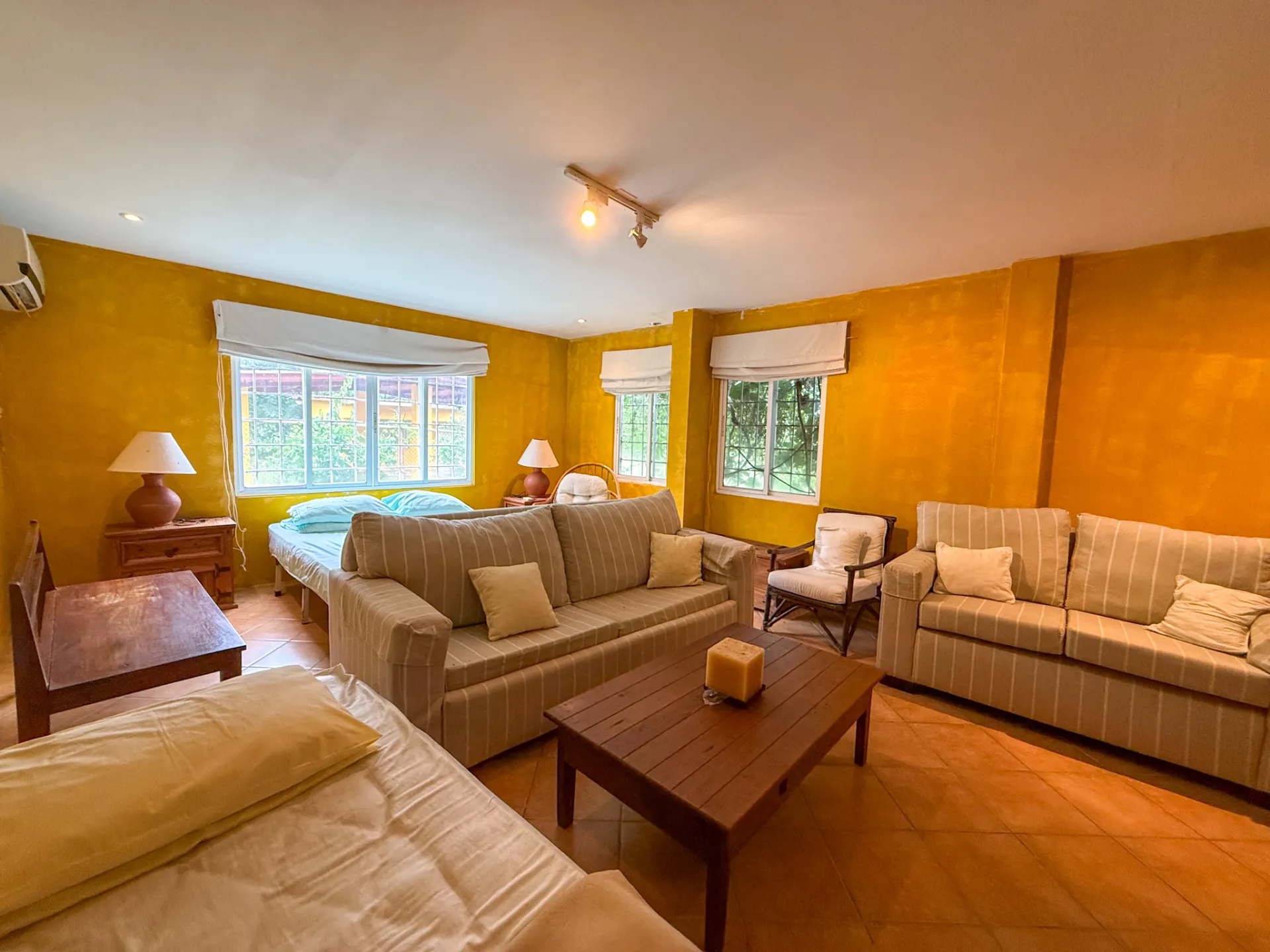 Impressive 5 Bedroom Beachfront Estate in Malibu, Panama R-0013 - Image 16