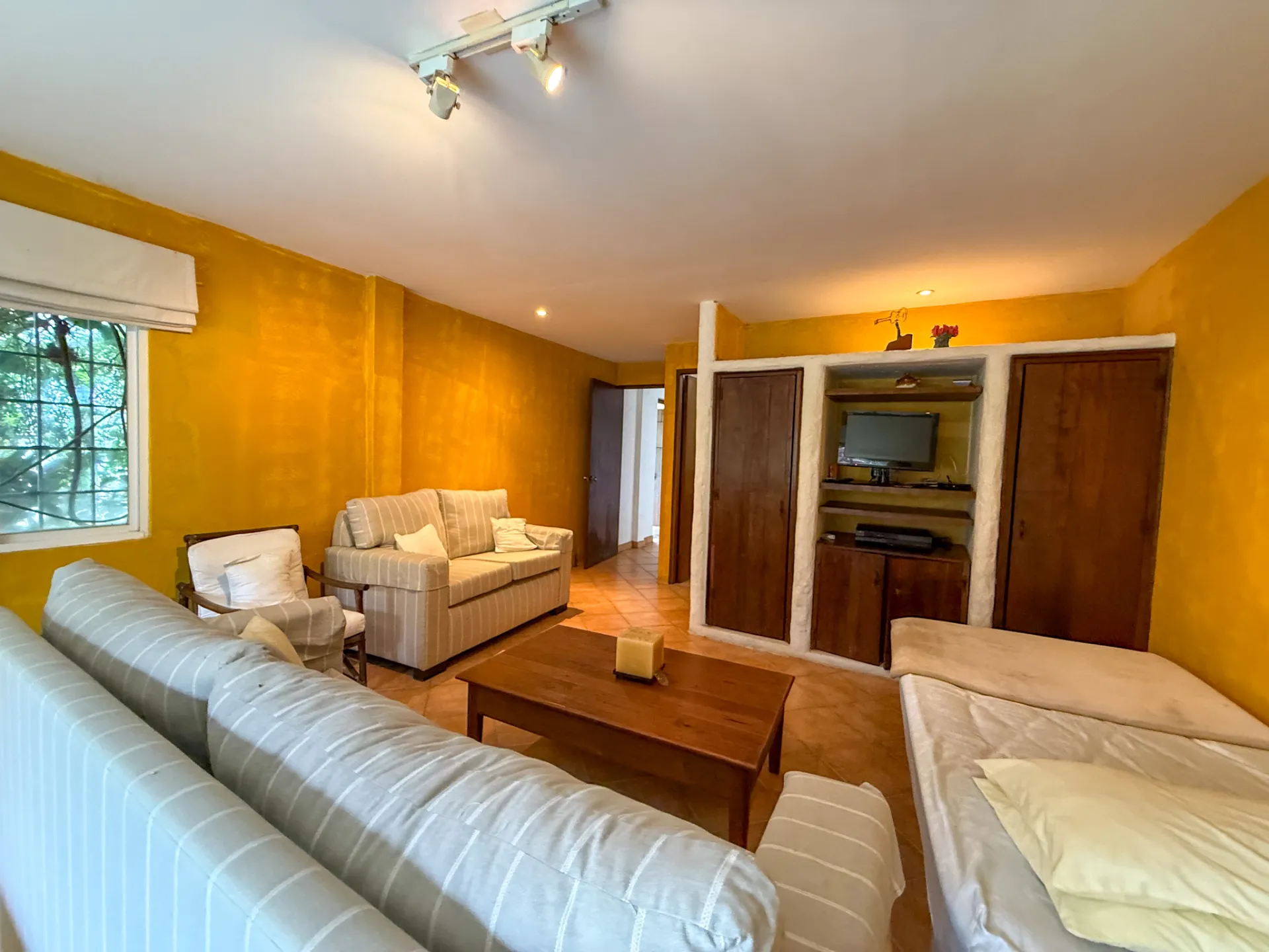 Impressive 5 Bedroom Beachfront Estate in Malibu, Panama R-0013 - Image 18