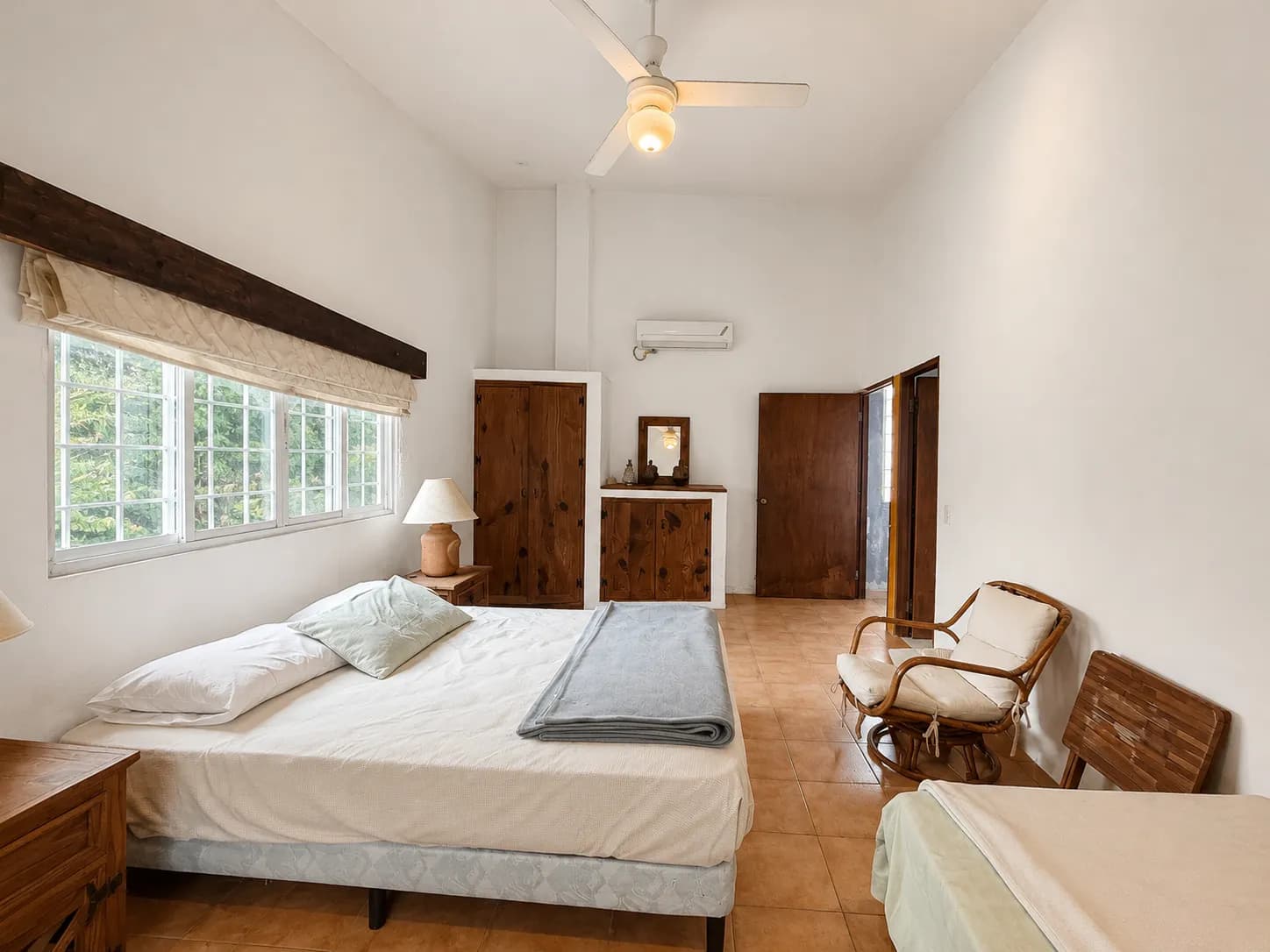 Impressive 5 Bedroom Beachfront Estate in Malibu, Panama R-0013 - Image 31