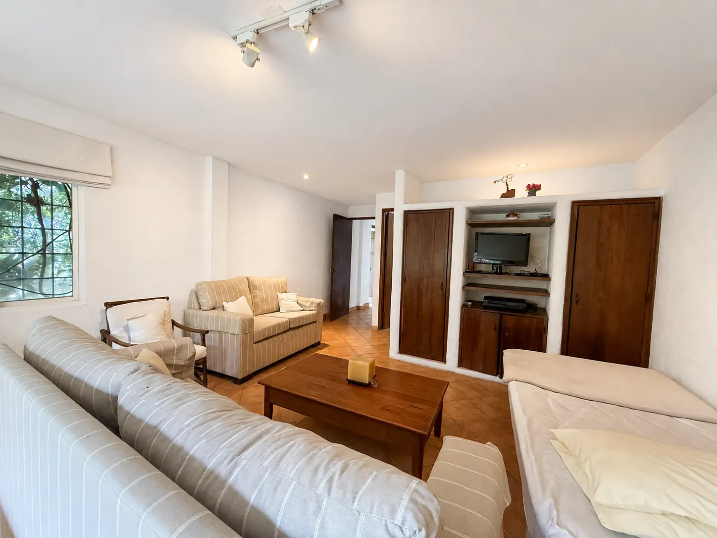 Impressive 5 Bedroom Beachfront Estate in Malibu, Panama R-0013 - Image 36