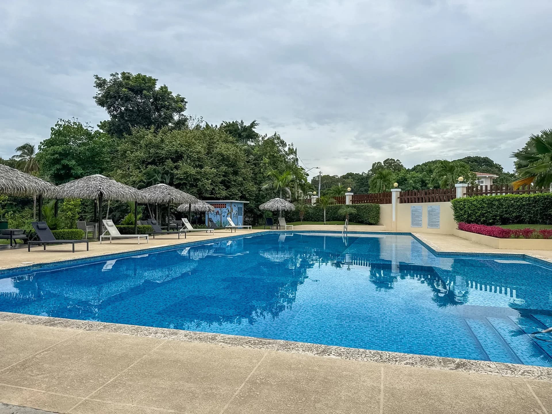 Well-Appointed Ocean View Condo in Coronado Golf Tower, Coronado, Panama.R-0057 - Image 23