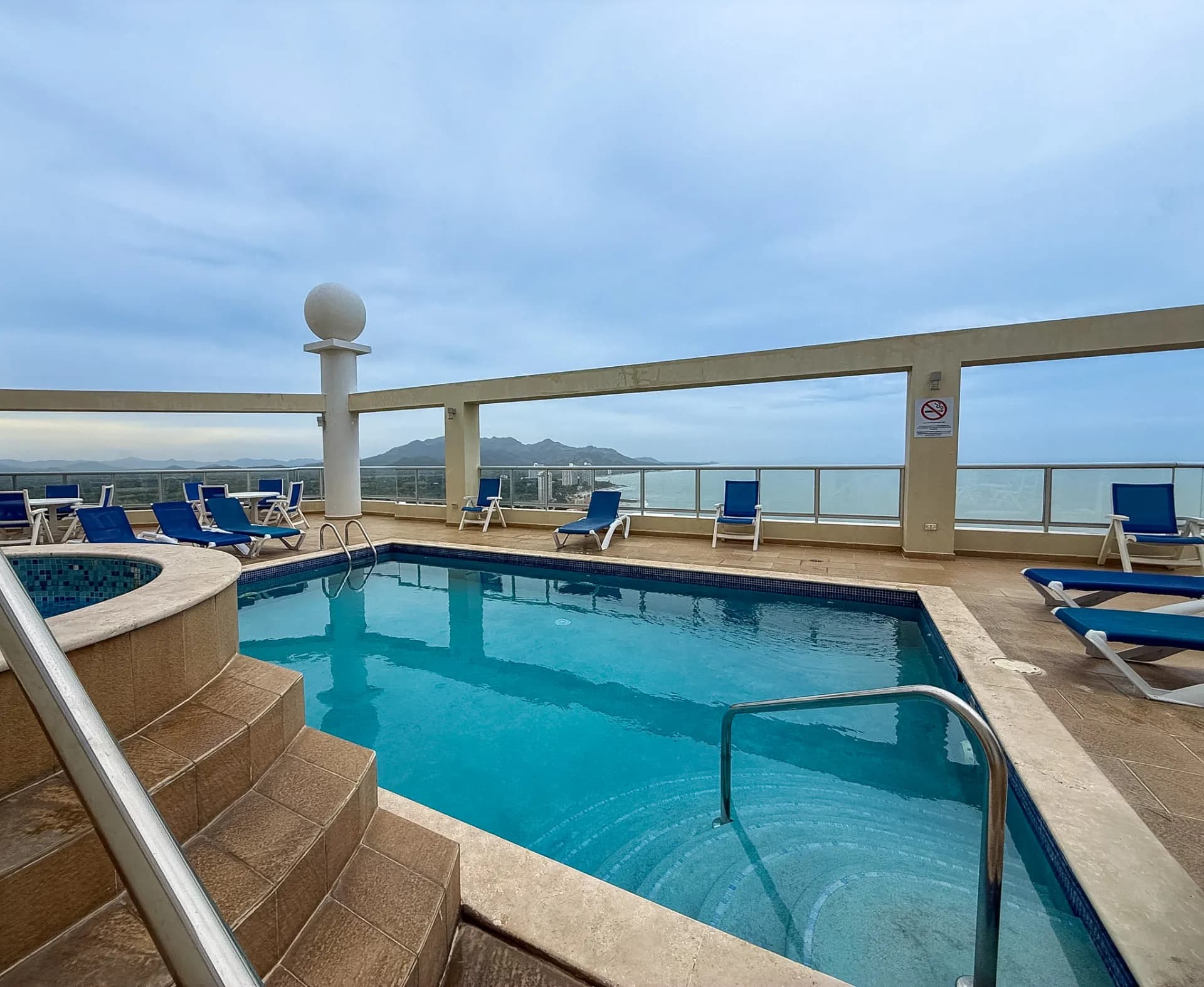 Well-Appointed Ocean View Condo in Coronado Golf Tower, Coronado, Panama.R-0057 - Image 24