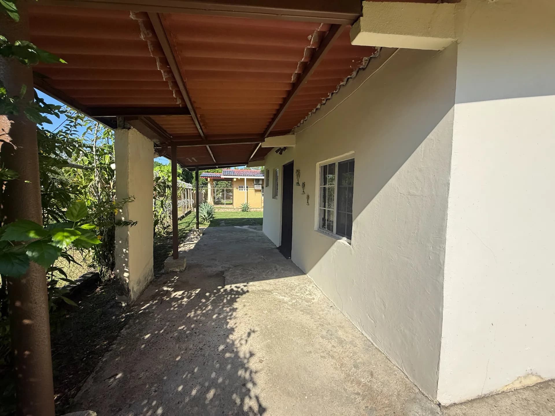3 Bedroom Coastal Estate with Guest House, Backup Generator and 0.89 Acres in Nueva Gorgona, Panama R-0079 - Image 42