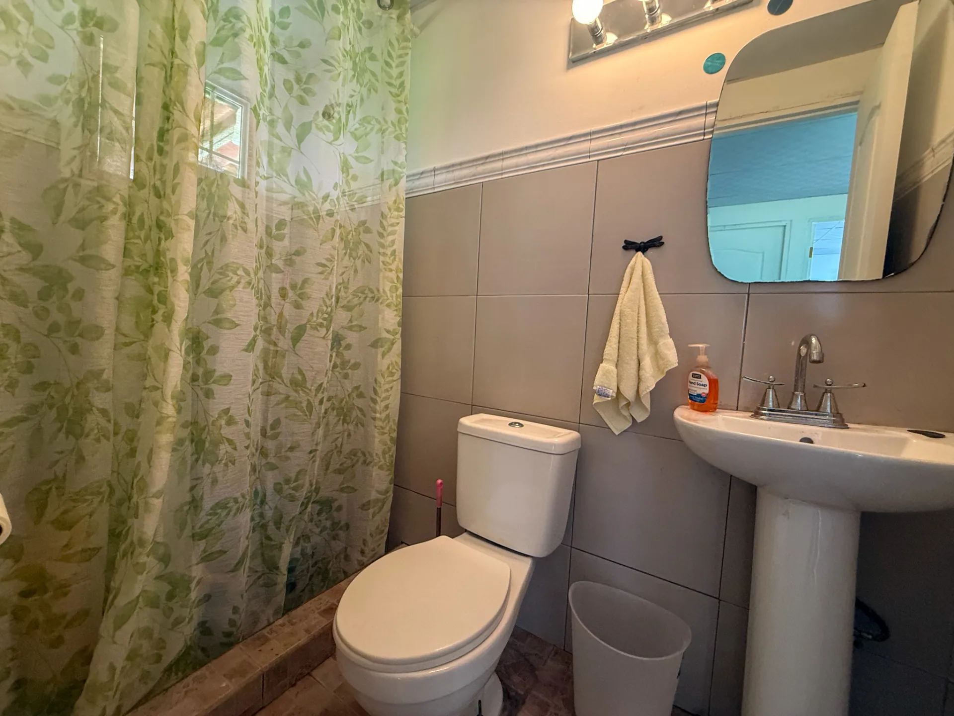 3 Bedroom Coastal Estate with Guest House, Backup Generator and 0.89 Acres in Nueva Gorgona, Panama R-0079 - Image 53