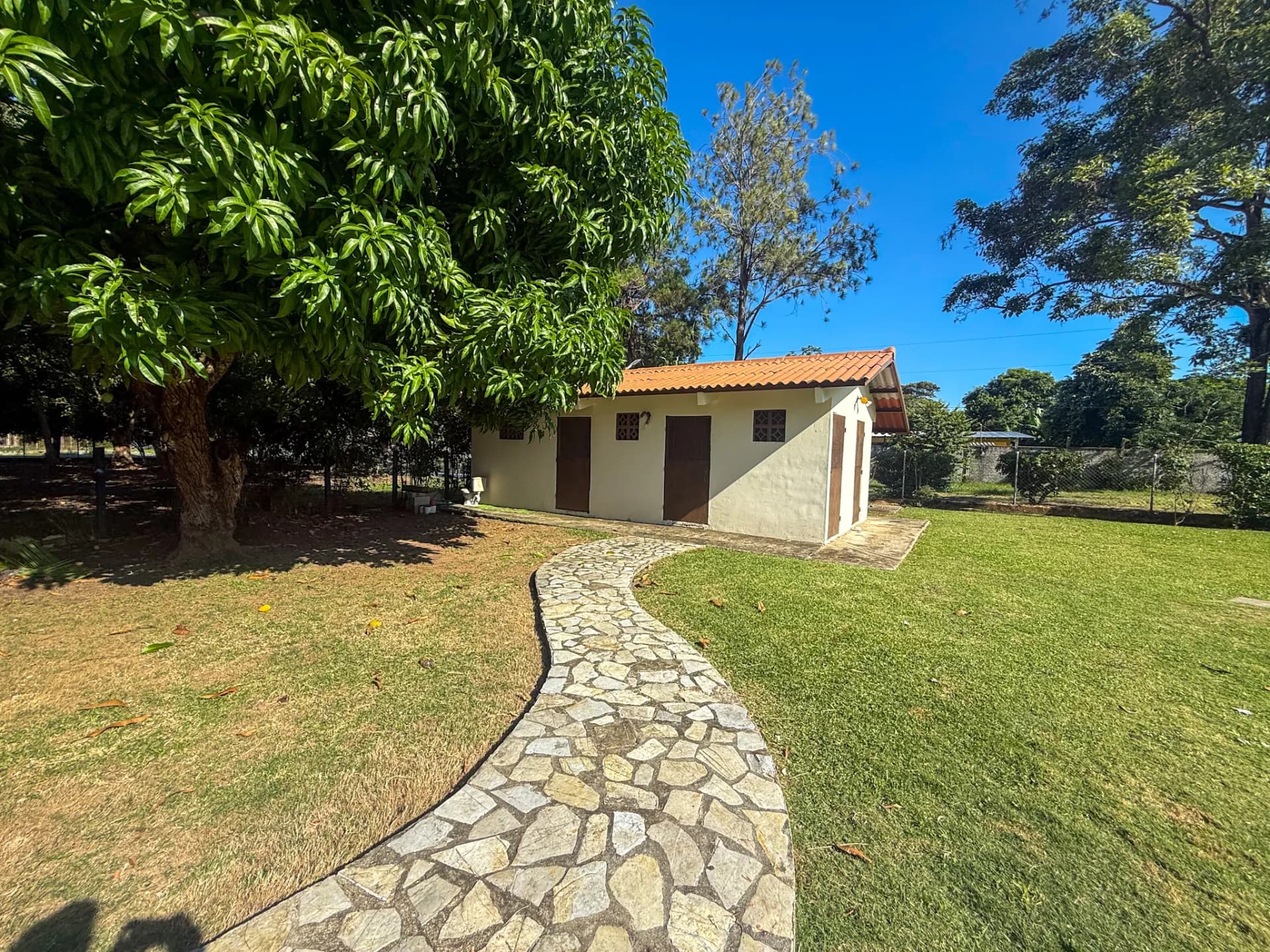 3 Bedroom Coastal Estate with Guest House, Backup Generator and 0.89 Acres in Nueva Gorgona, Panama R-0079 - Image 55