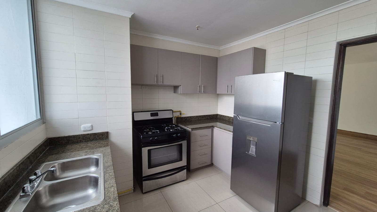 Beautiful Ocean View Apartment for Rent at PH Waterview, Panama 🌊 Property ID: P-0080 - Image 10