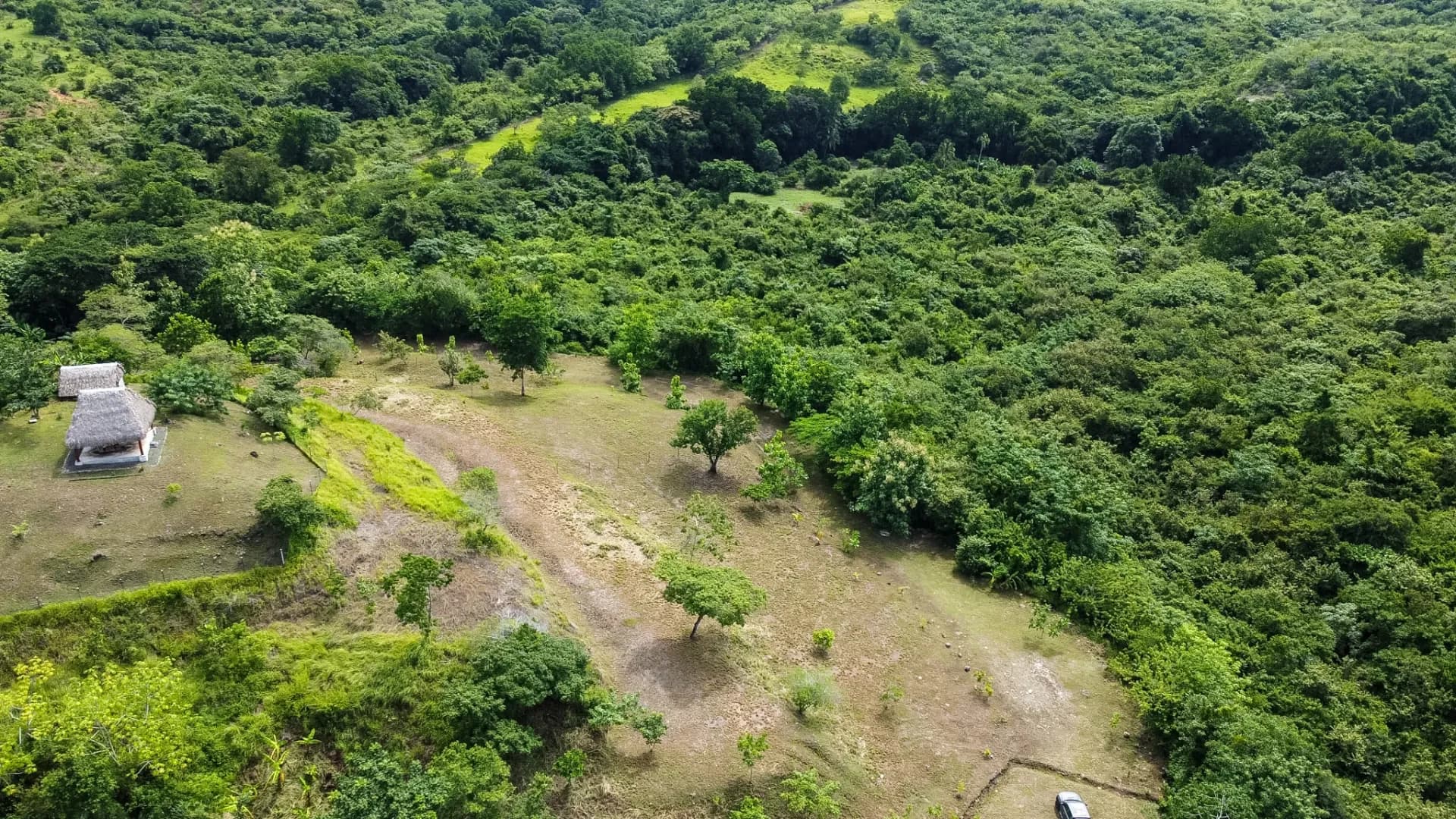 0.49 Acres Lot - Mountain Living in El Espino, Panama R-0221 - Image 1