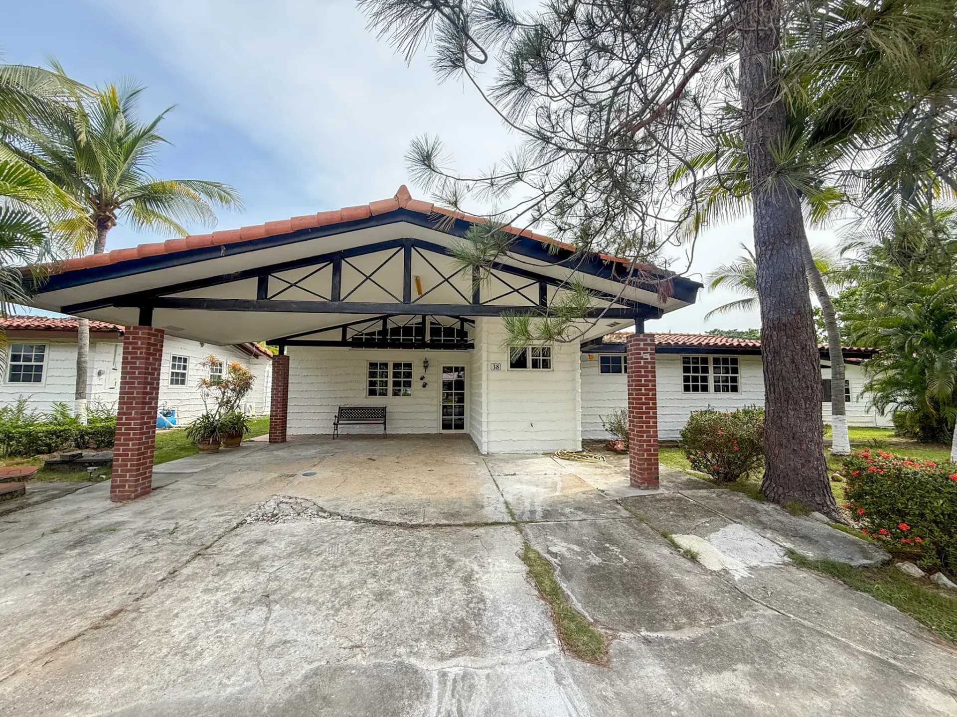 3-Bedroom, 3-Bathroom Home in the Heart of Coronado, Panama. R-0086 - Image 6
