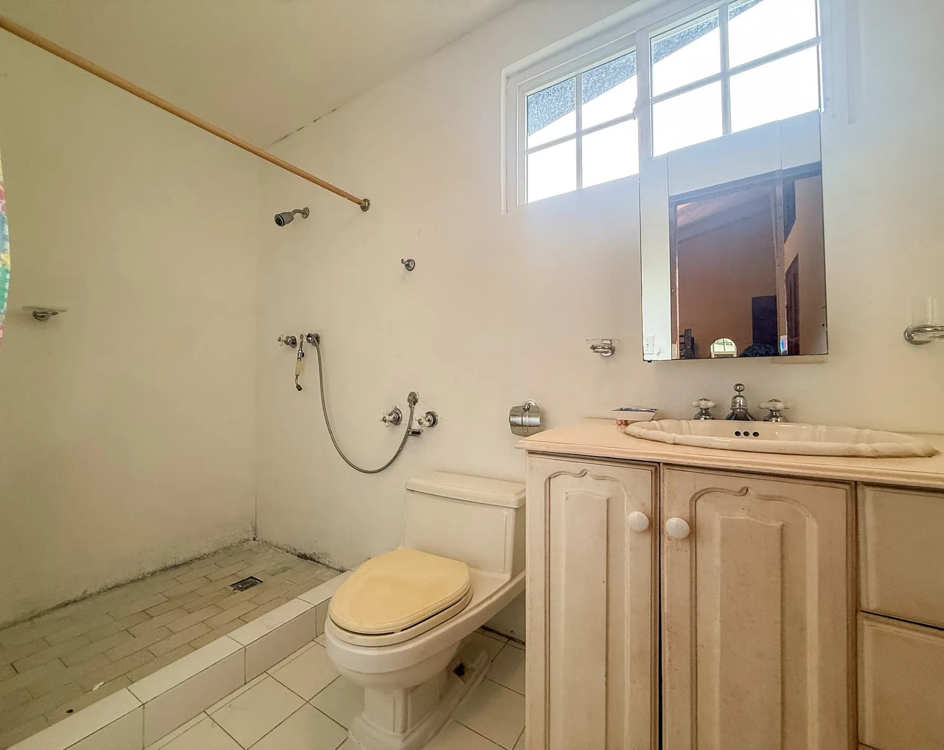 3-Bedroom, 3-Bathroom Home in the Heart of Coronado, Panama. R-0086 - Image 22