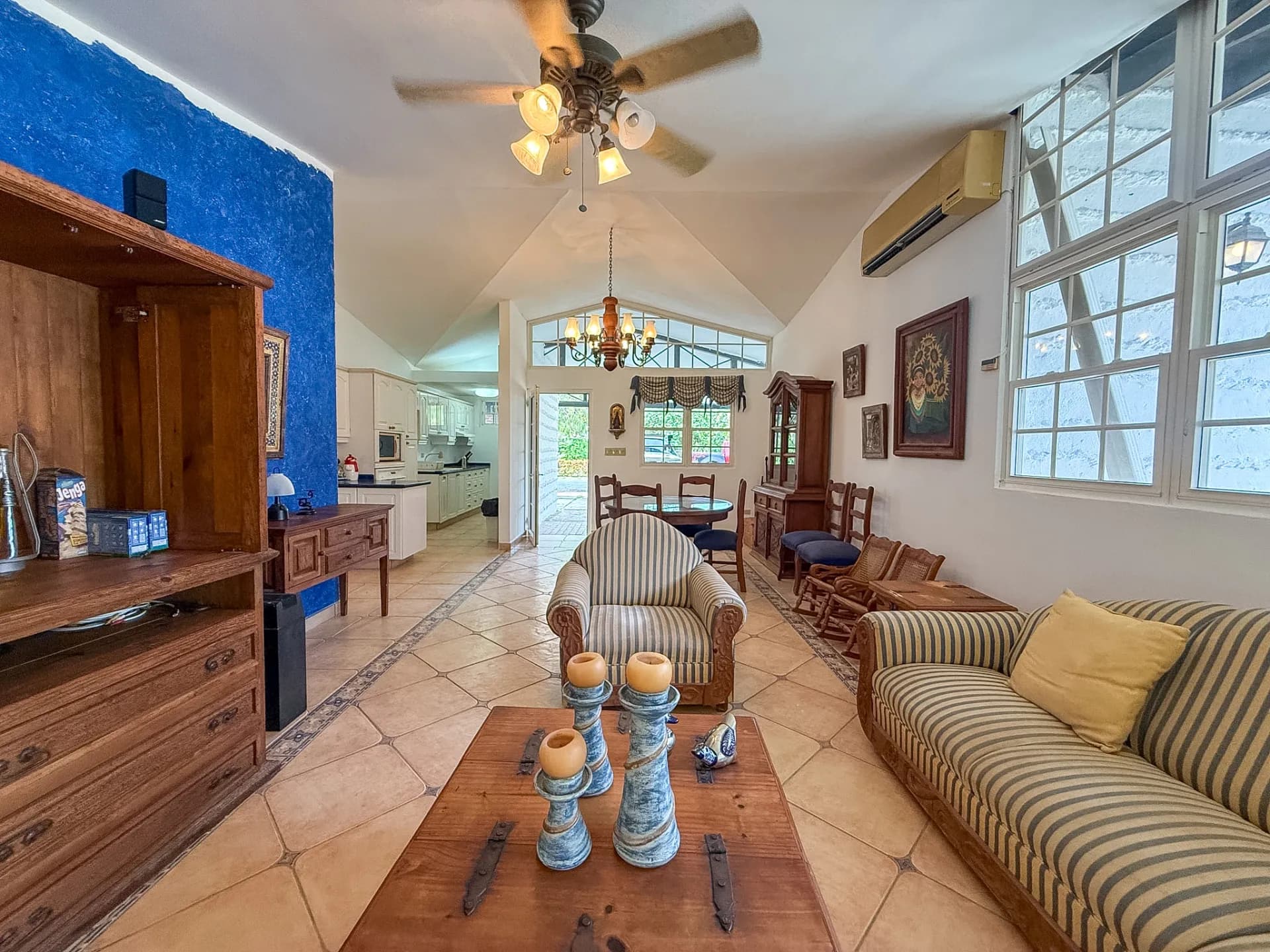 3-Bedroom, 3-Bathroom Home in the Heart of Coronado, Panama. R-0086 - Image 7