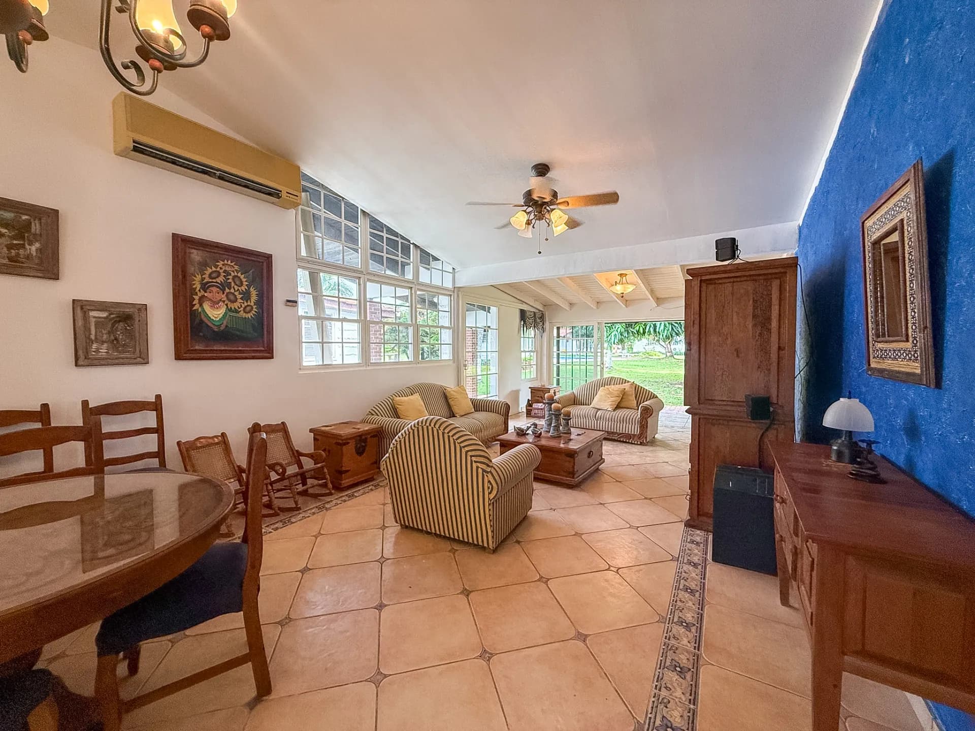3-Bedroom, 3-Bathroom Home in the Heart of Coronado, Panama. R-0086 - Image 8