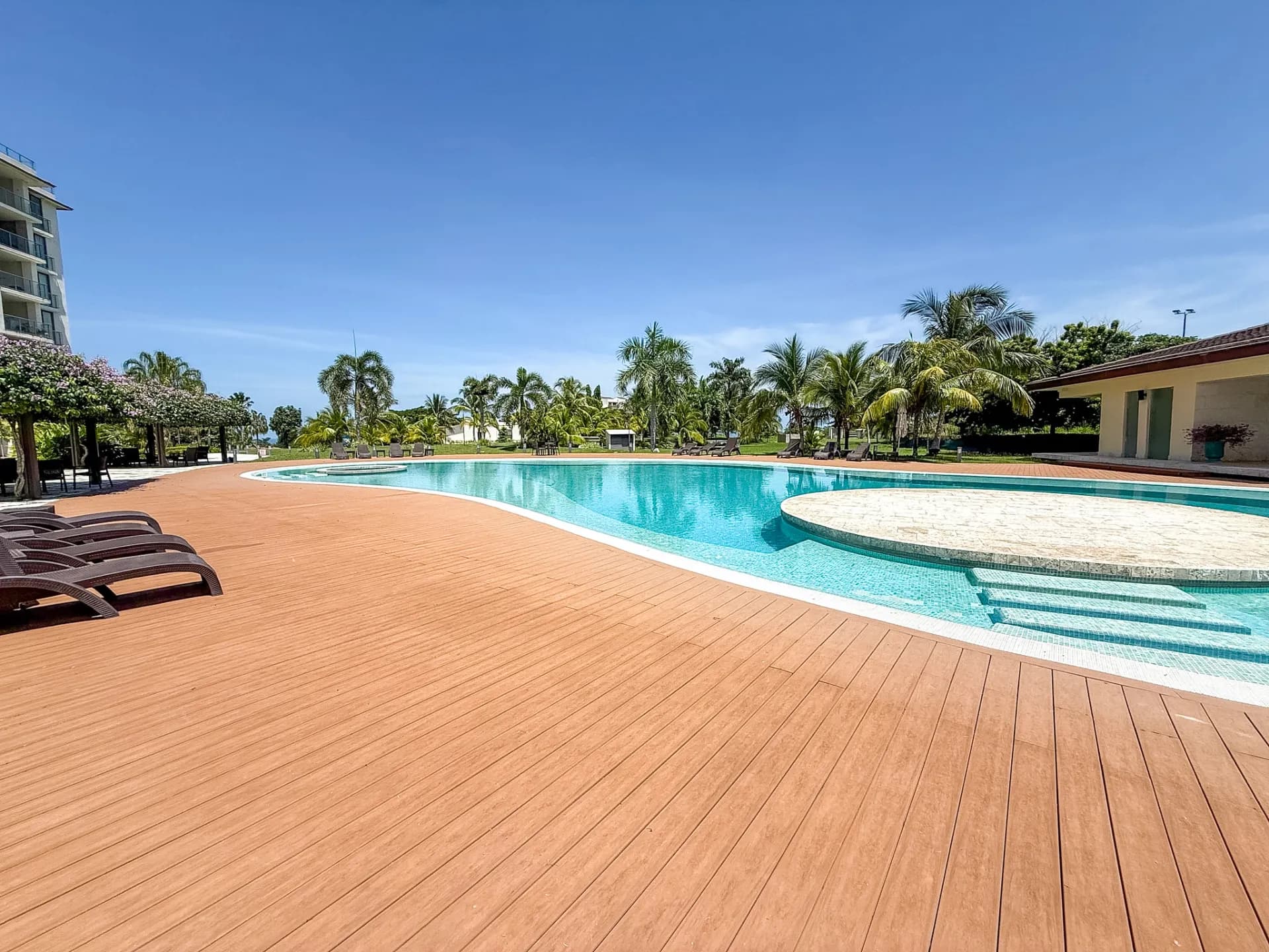 Beautifully Furnished 2 Bedroom Condo in Casamar Community, San Carlos.R-0098 - Image 25