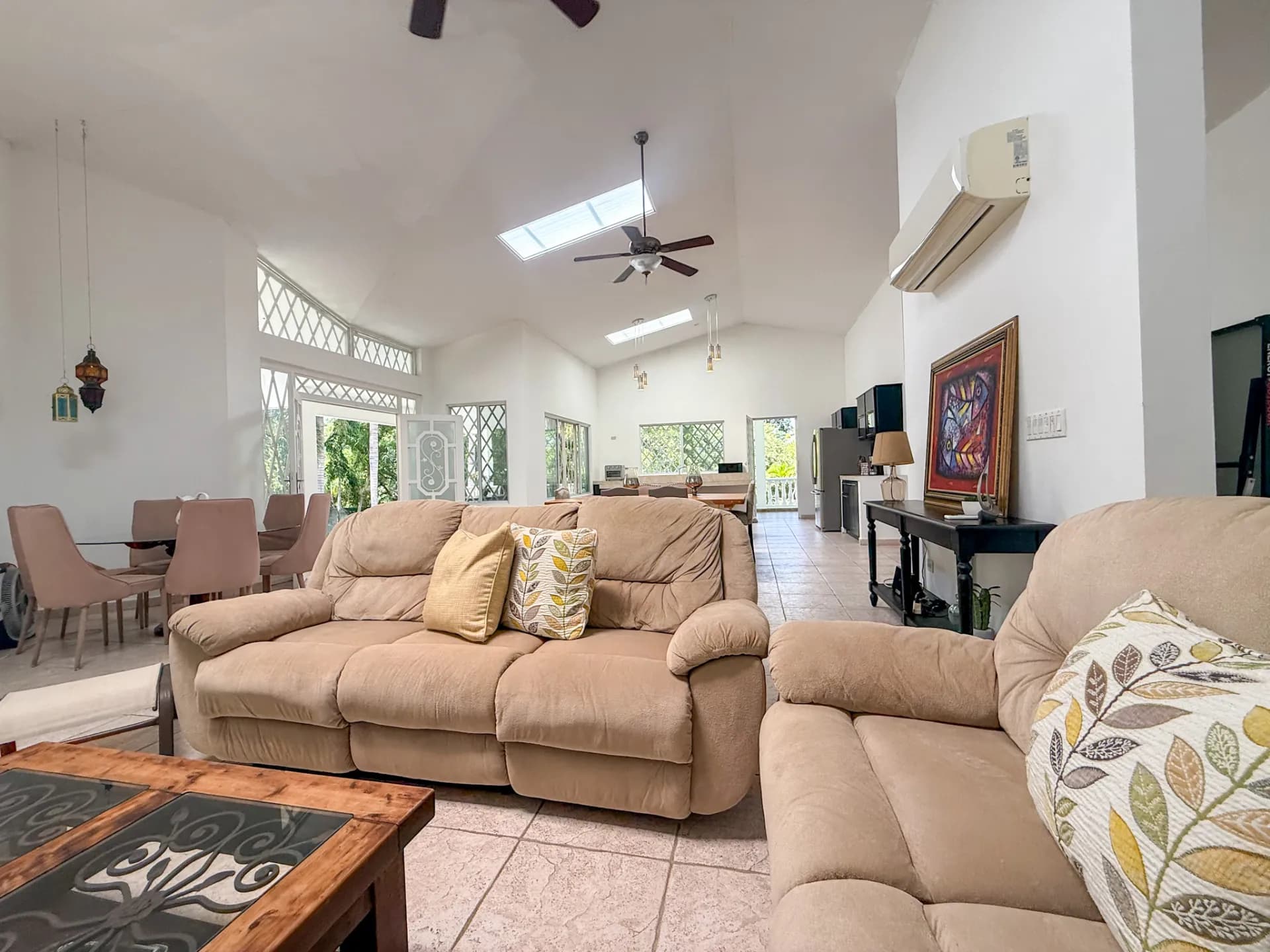 Exceptional 4-Bedroom Home in Rio Mar – Just a 5-Minute Walk to the Beach R-0083 - Image 5