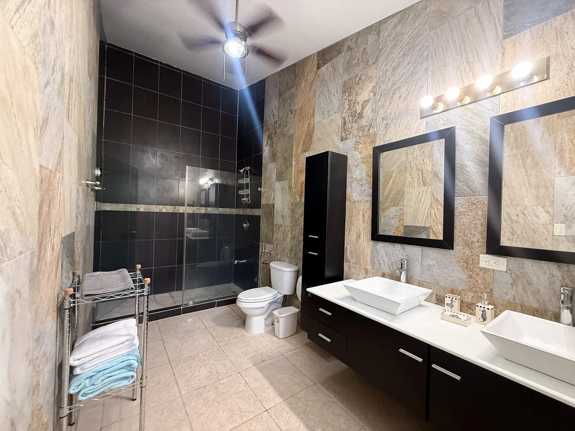 Exceptional 4-Bedroom Home in Rio Mar – Just a 5-Minute Walk to the Beach R-0083 - Image 16