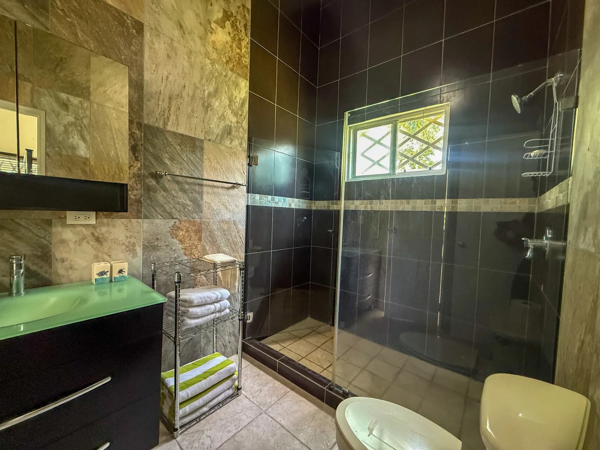 Exceptional 4-Bedroom Home in Rio Mar – Just a 5-Minute Walk to the Beach R-0083 - Image 27