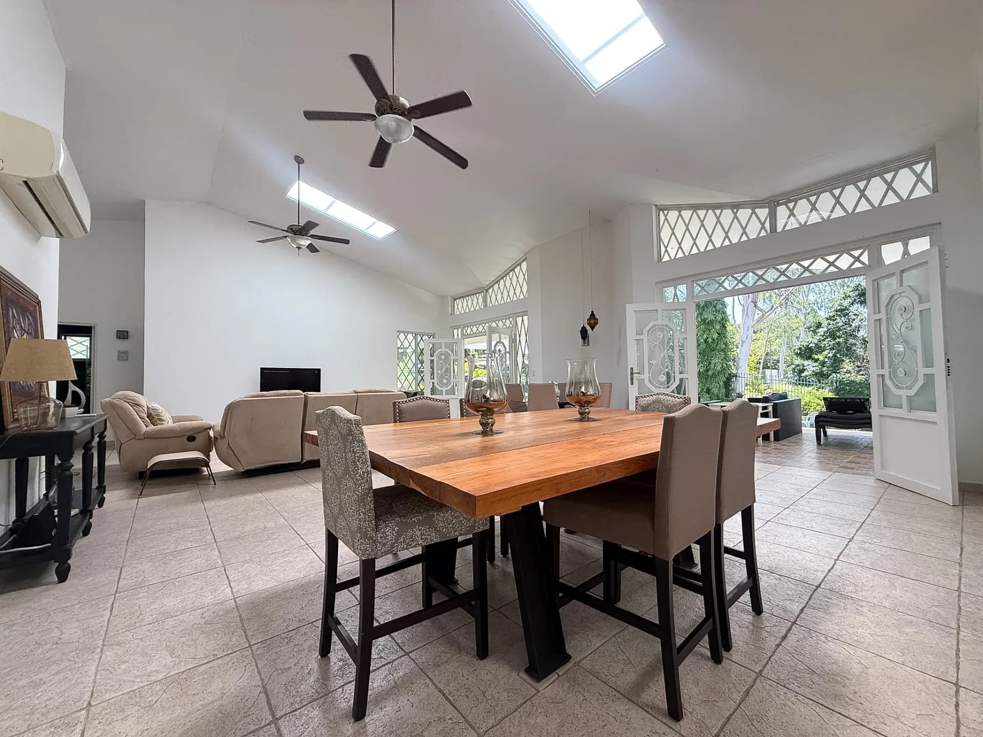 Exceptional 4-Bedroom Home in Rio Mar – Just a 5-Minute Walk to the Beach R-0083 - Image 8